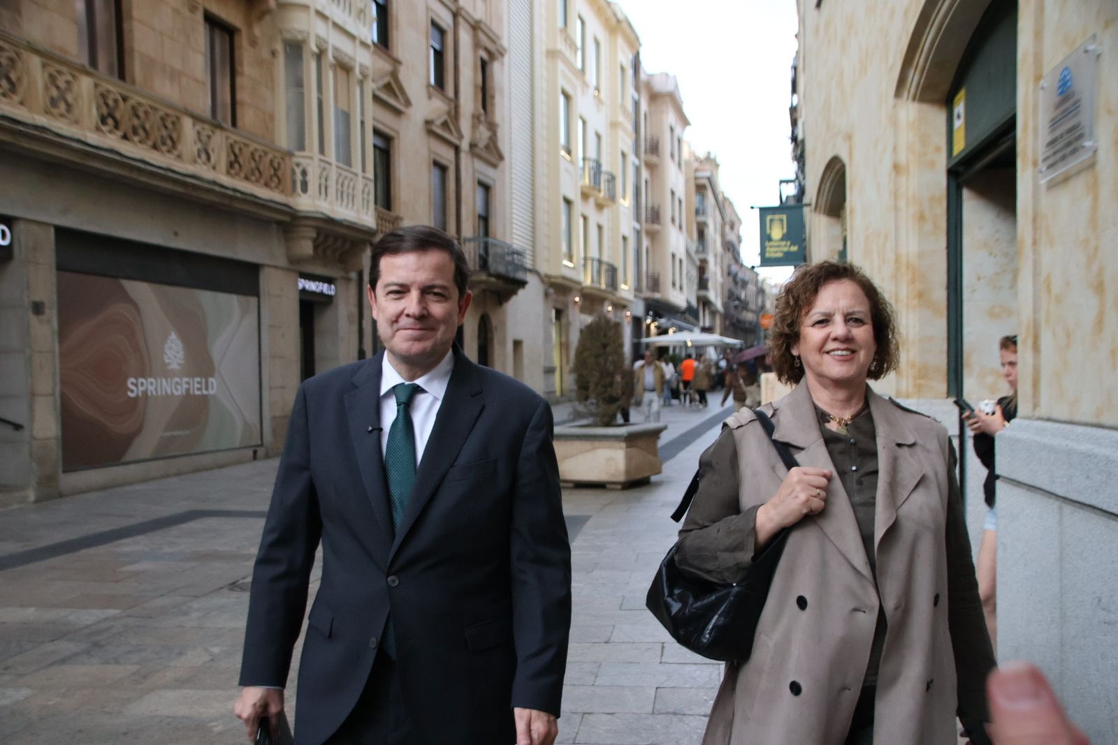 Salamanca rinde homenaje a Pilar Fernández Labrador