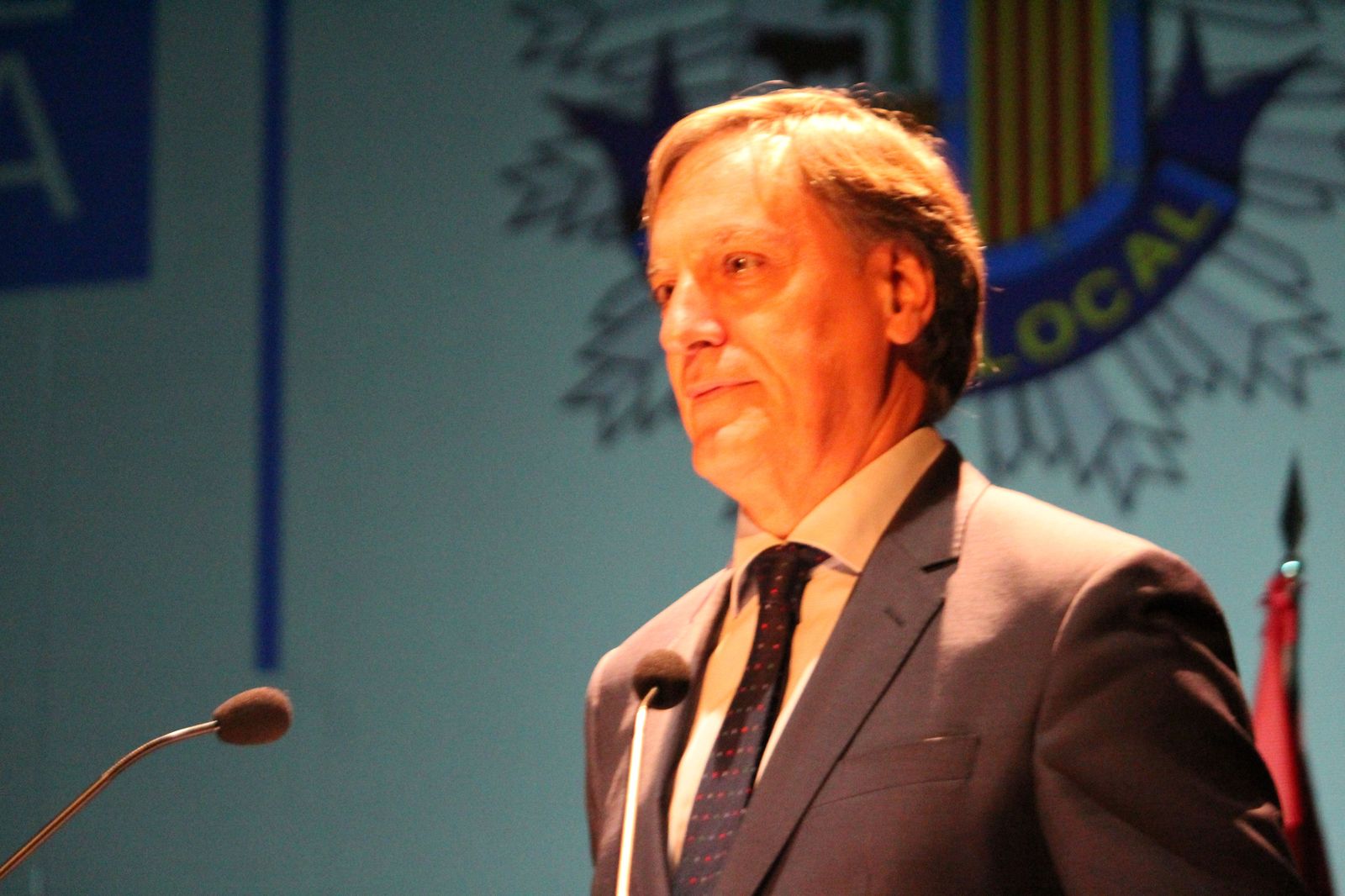 entrega-de-medallas-de-reconocimiento-a-la-policia-local-64