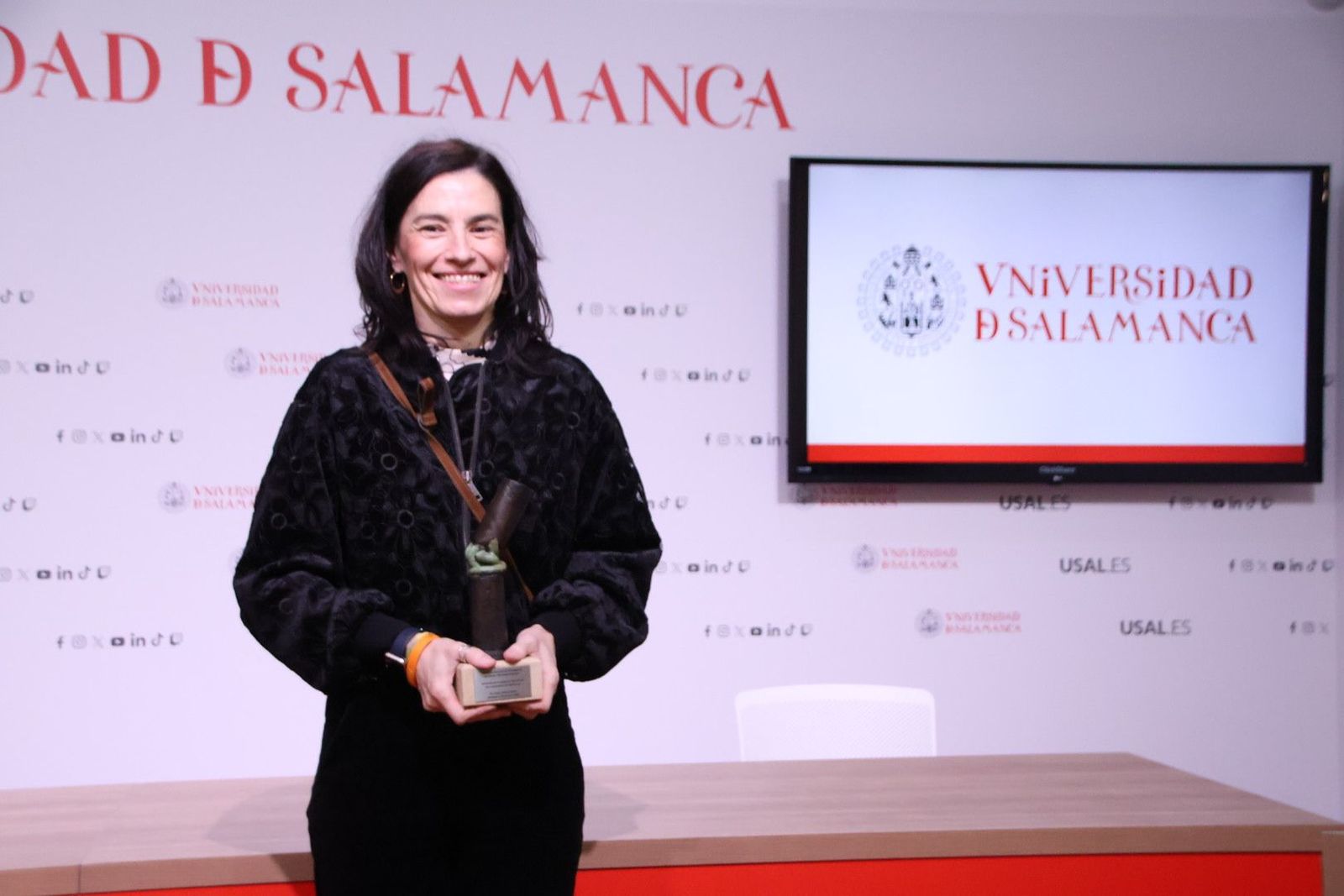 Marta M. Alonso recoge el Premio XIV Premio Nacional de Investigación en Cáncer Doctores Diz Pintado