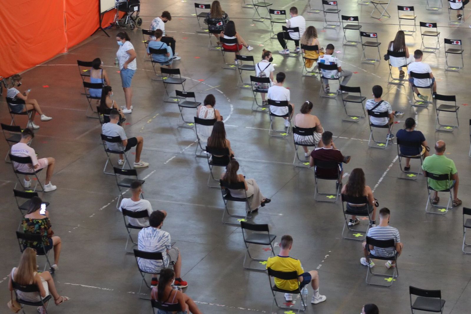 Vacunación masiva en el Multiusos Sánchez Paraíso en Salamanca