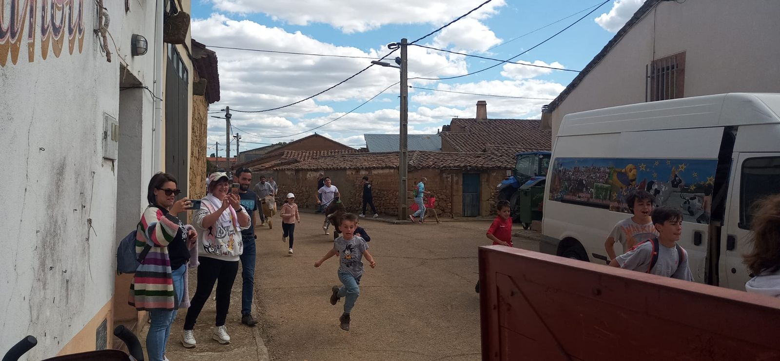 photo-2023-05-14-17-09-13-2