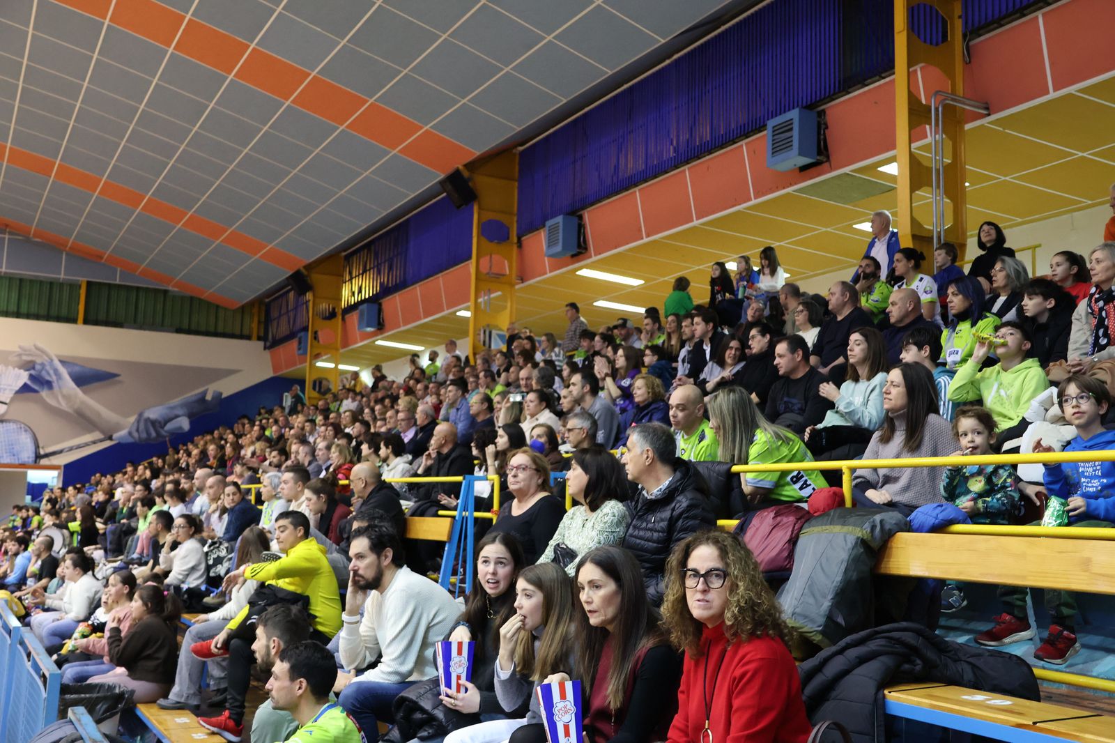 aficion-del-balonmano-zamora-en-el-angel-nieto-8