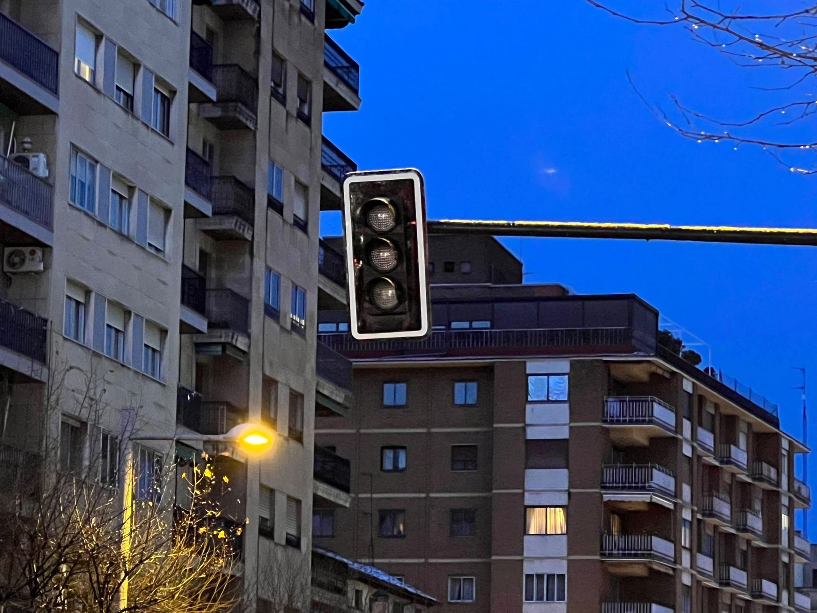 GALERÍA | Apagón semáforos en avenida de Mirat