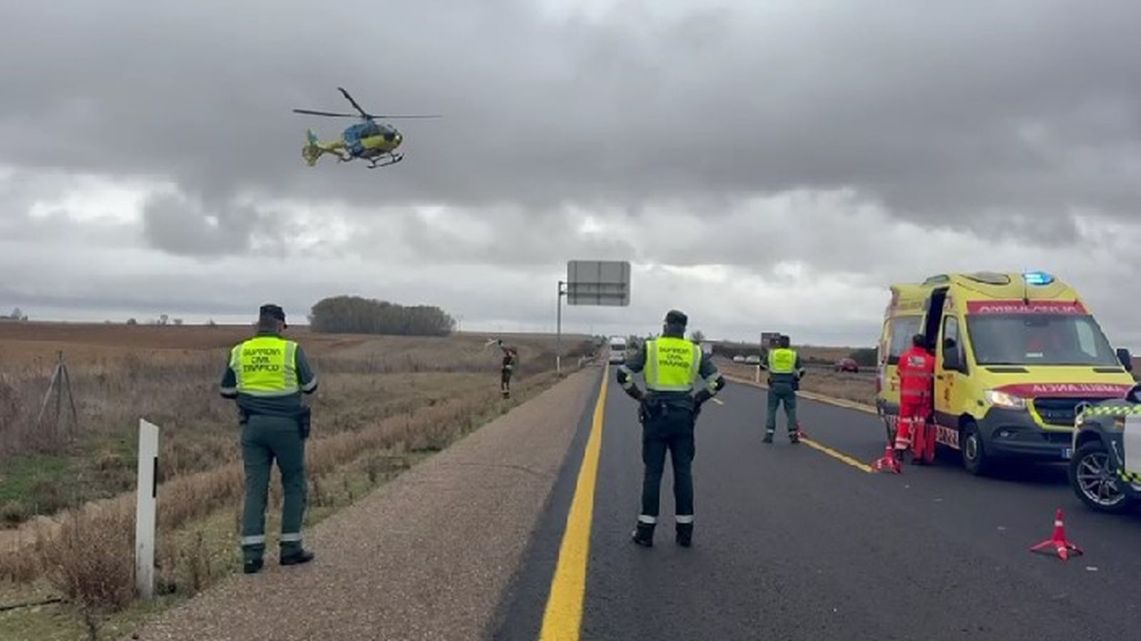 Un vehículo que circulaba en sentido contrario por la A-6 provoca una colisión múltiple en Zamora
