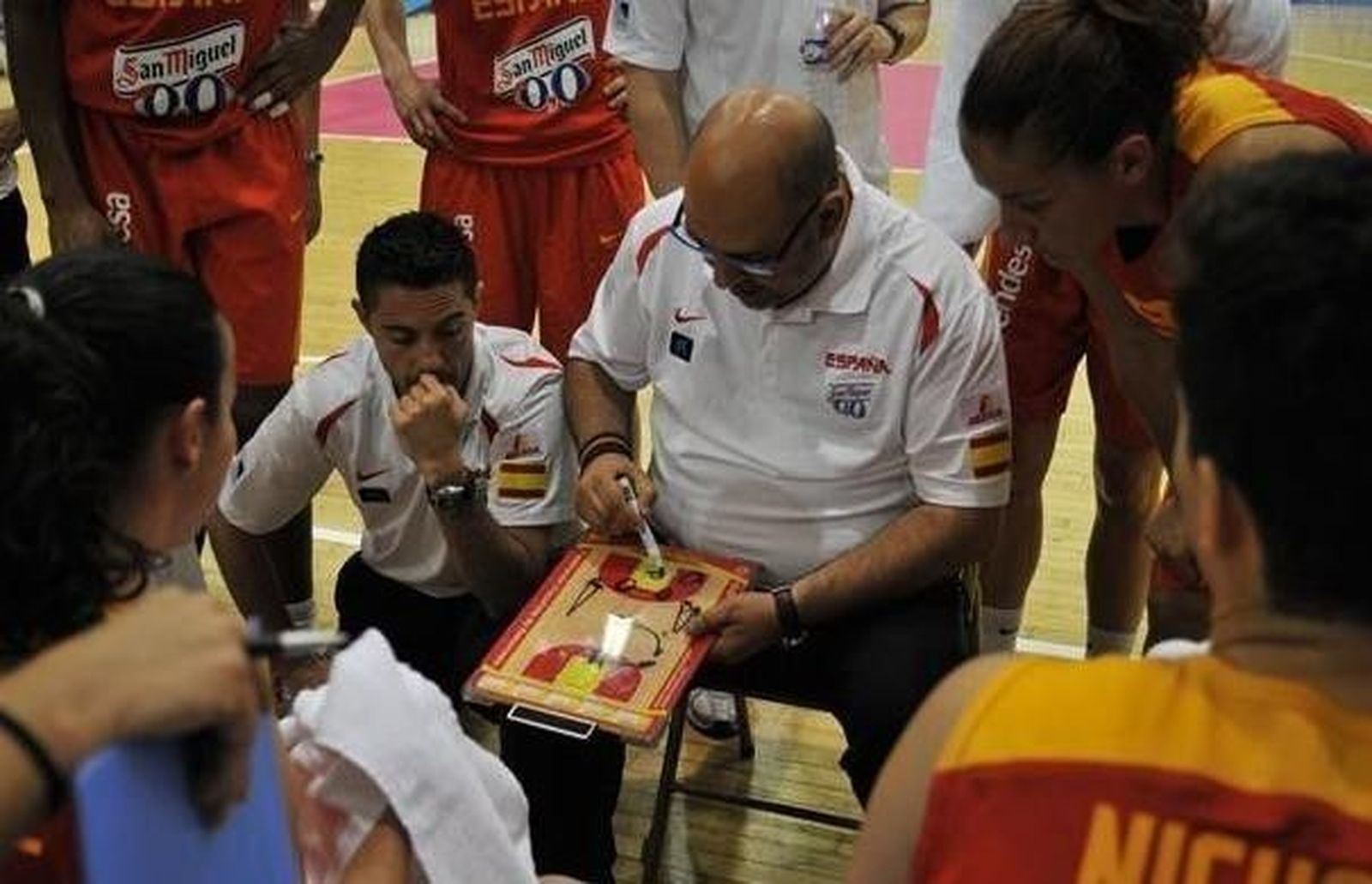 La selección de Mondelo cierra con derrota la preparación del Europeo