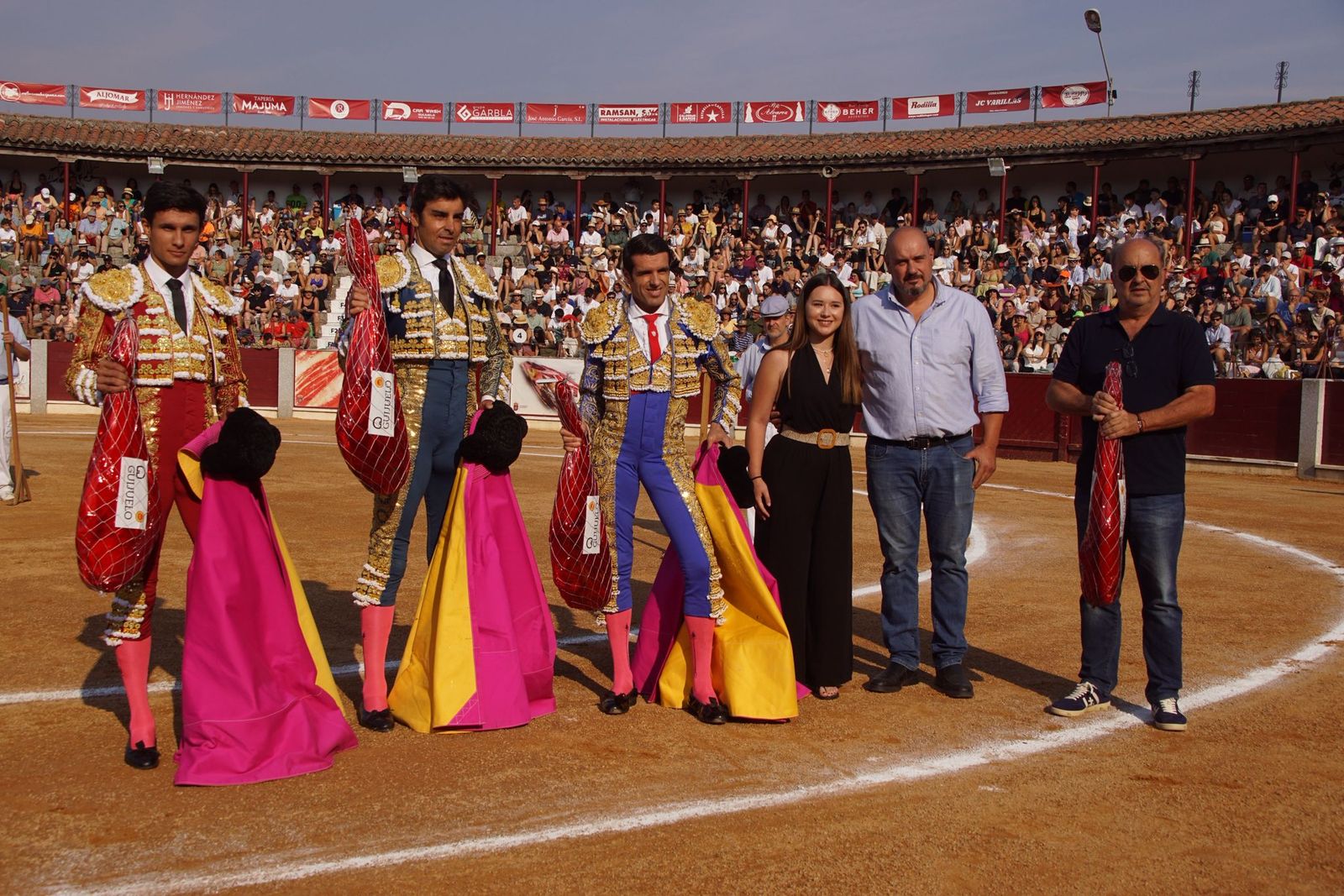 : Emilio de Justo y Diosleguarde cierran en hombros una feria de Guijuelo marcada por las despedidas de El Capea y Javier Castaño