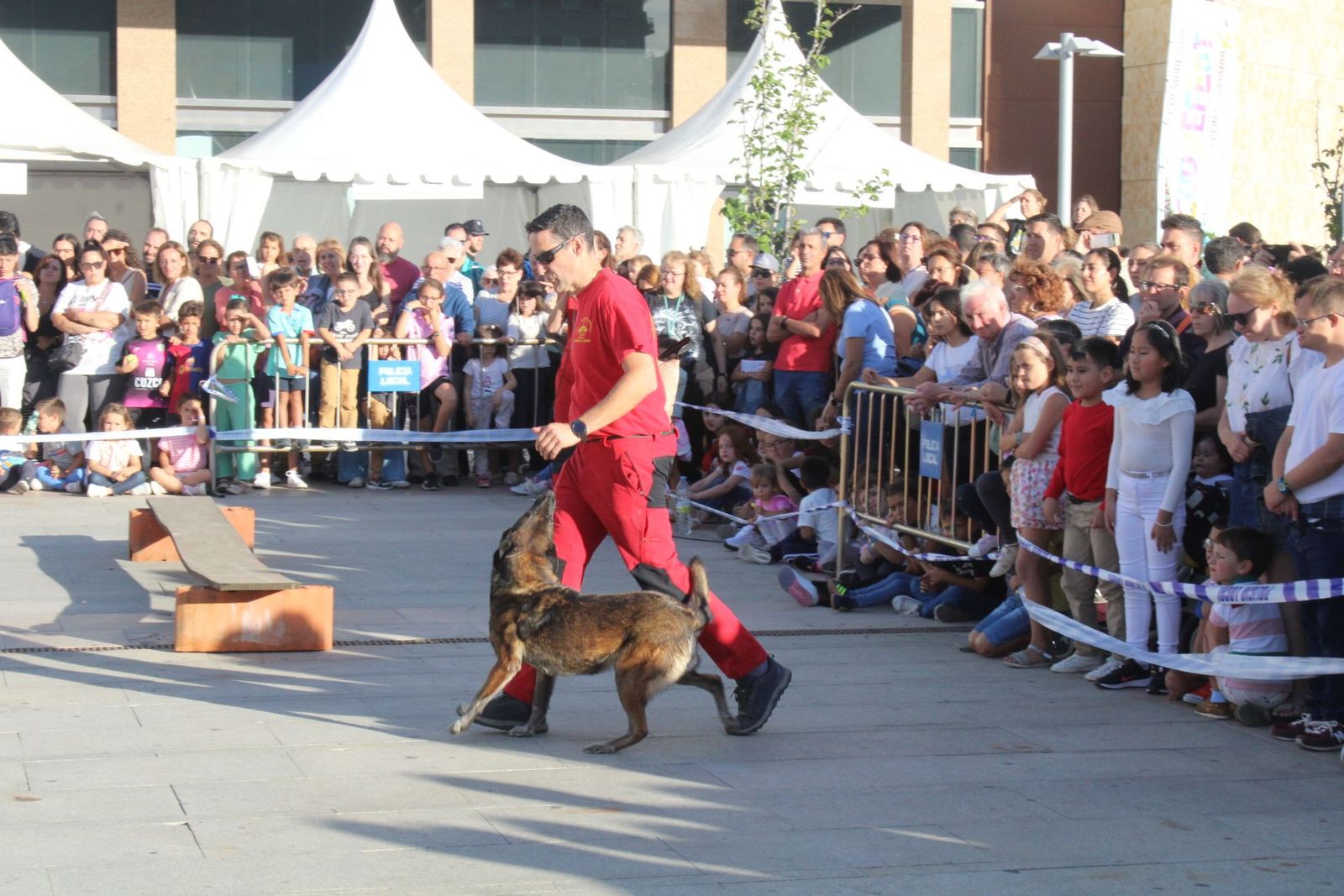 Exhibición Unidad canina de rescate  Festival Coodefest Castilla y León