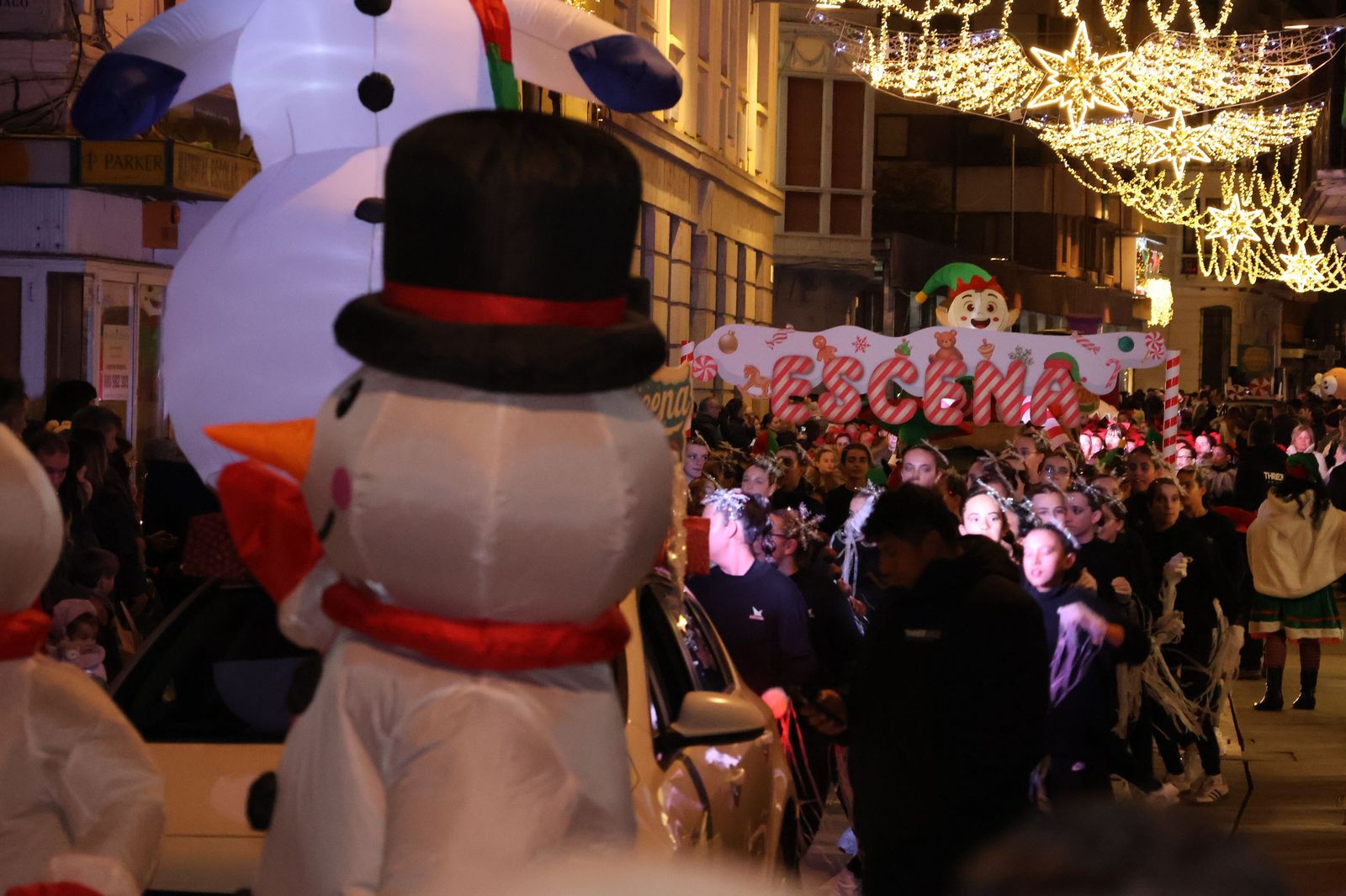 GALERÍA | El animado pasacalles de Escena por el centro de Zamora, en imágenes