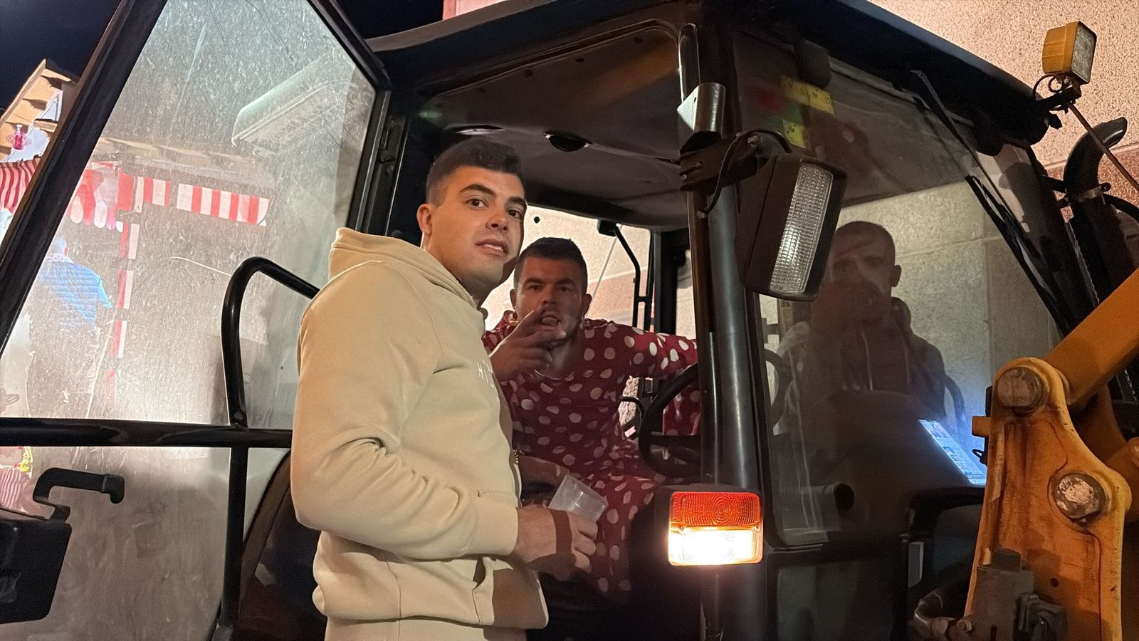 Desfile de carrozas en Pereña