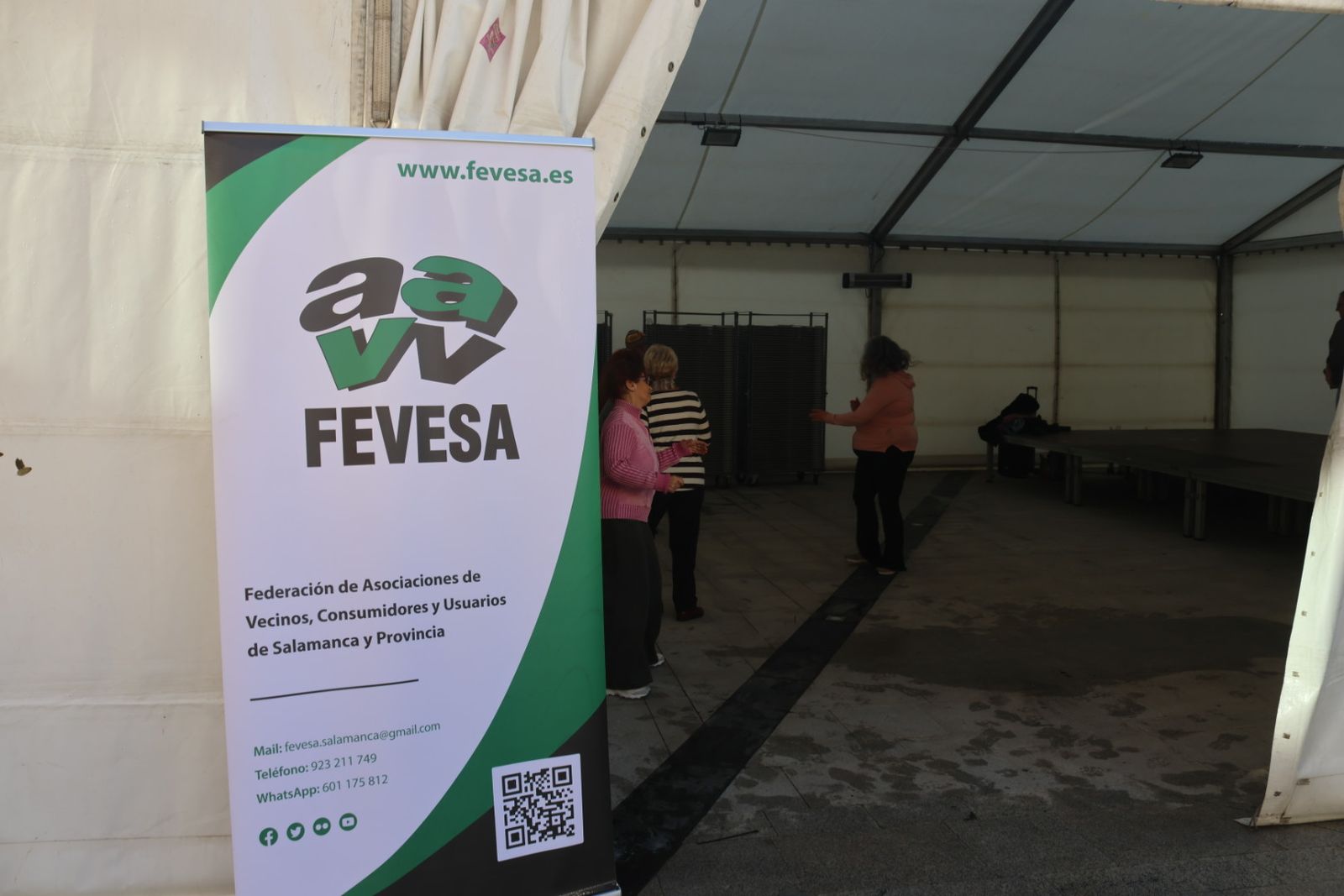 Así ha sido la celebración del Día del Vecino que busca recuperar la unión vecinal perdida en Salamanca