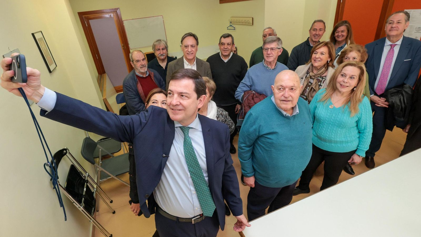 Mañueco ha visitado posteriormente la asociación FAMASA