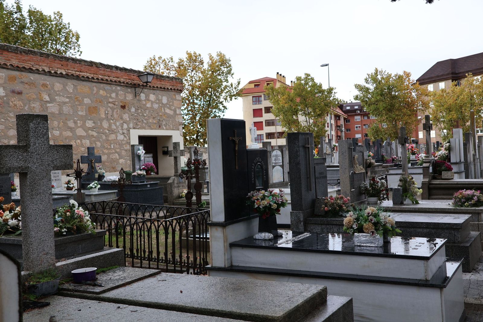 Los misterios del Cementerio municipal de San Atilano
