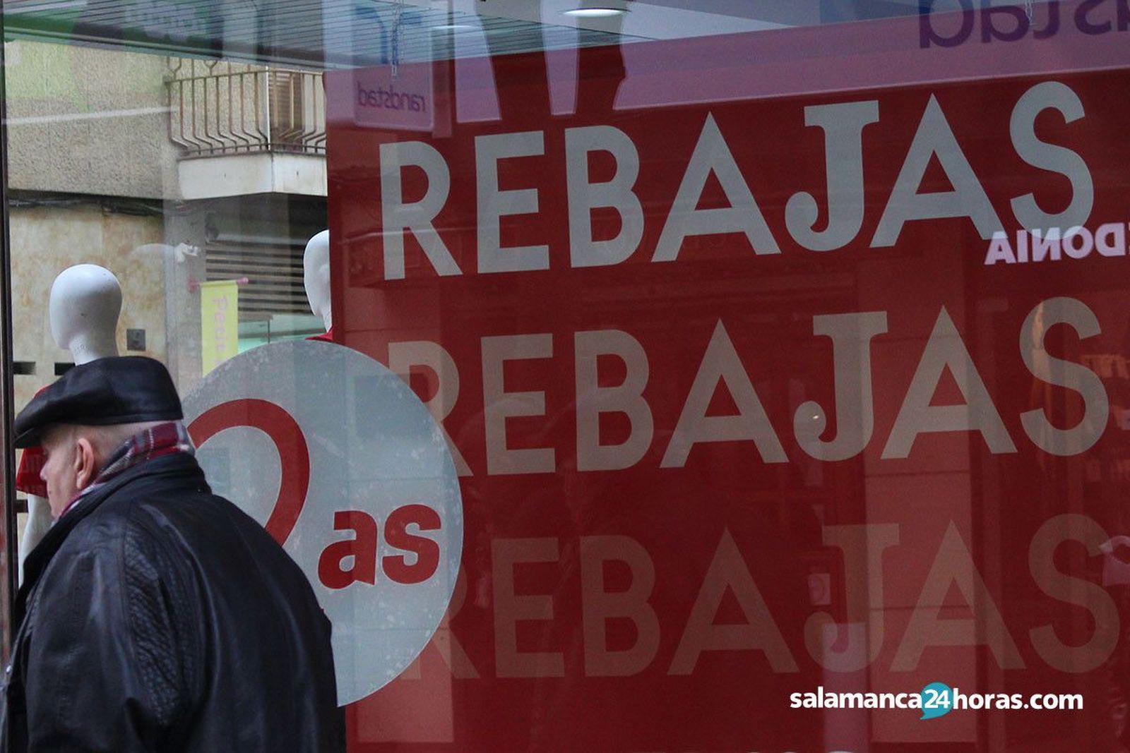 Segundas rebajas comercio tienda