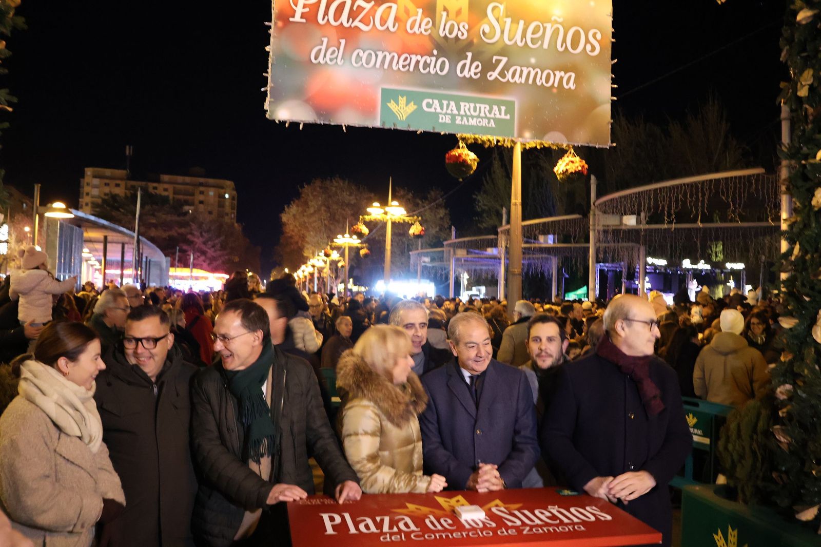 Encendido de la Plaza de los Sueños 2025 (5).JPG