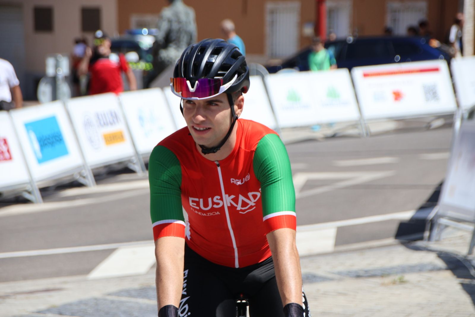 Salida II Vuelta Ciclista a Castilla y León Sub-23 y Élite