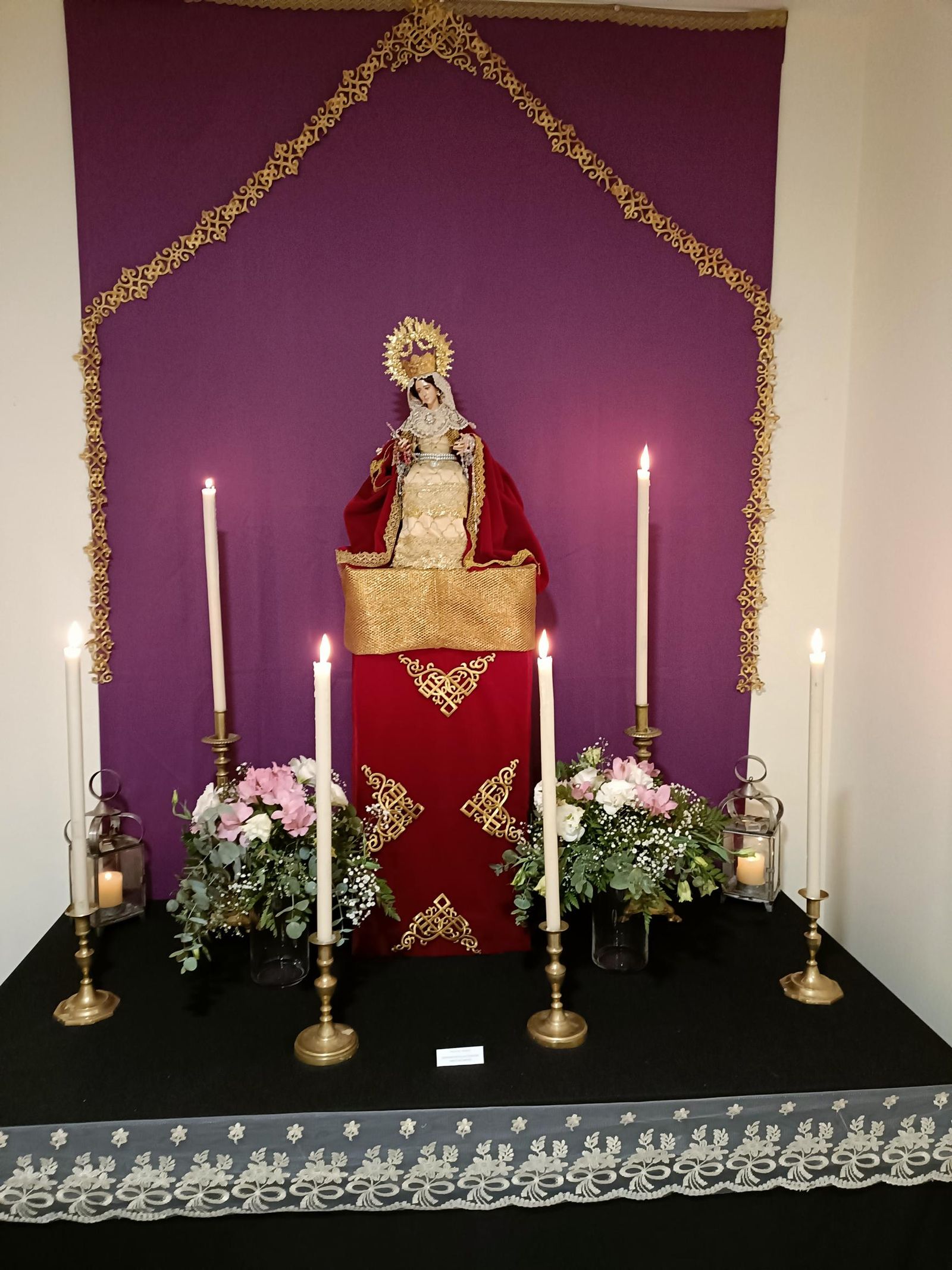 El Centro de Día Lazarillo de Tormes inaugura una exposición sobre la Semana Santa