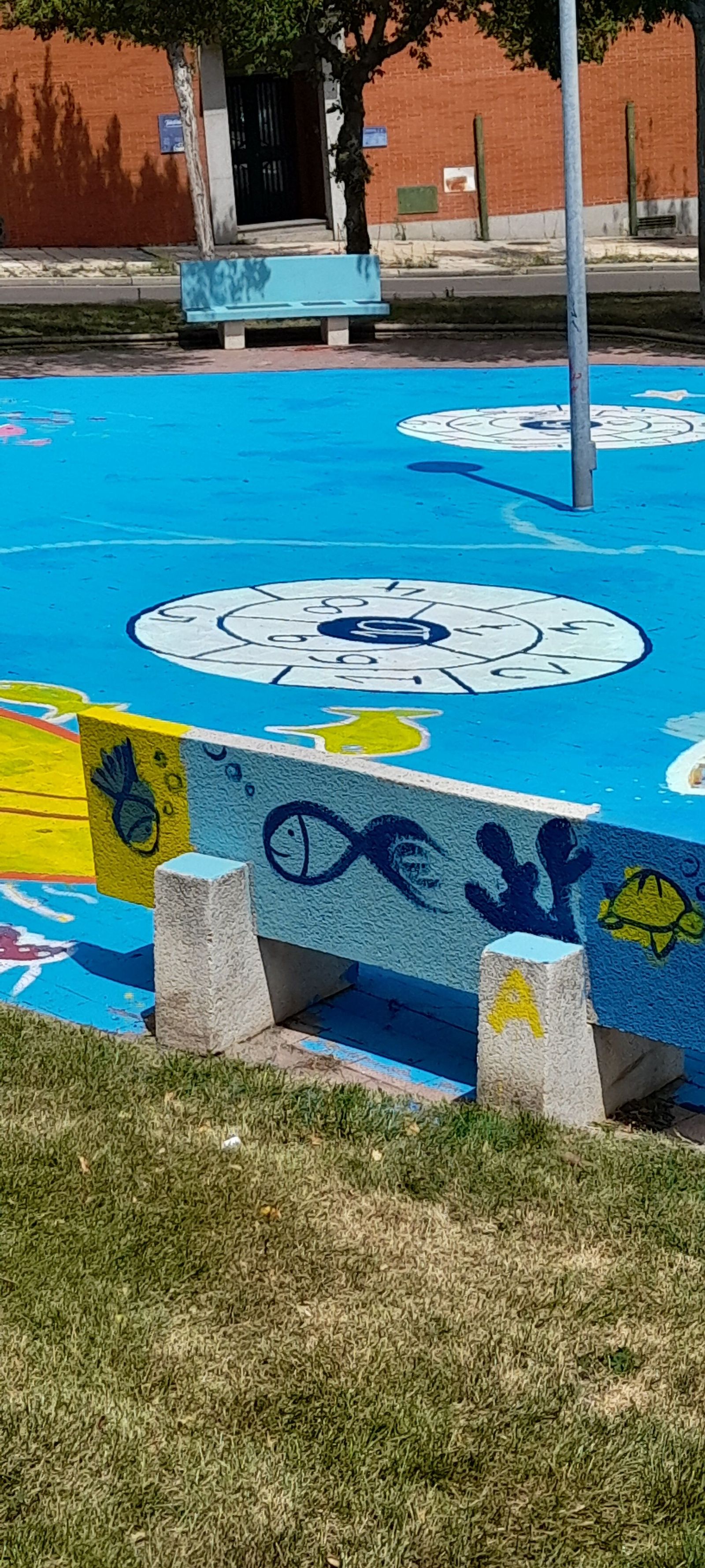 La asociación ‘La Aldehuela’ asegura que la actividad de pintura que critican los vecinos “estaba autorizada” y pretendía “dar participación al barrio”