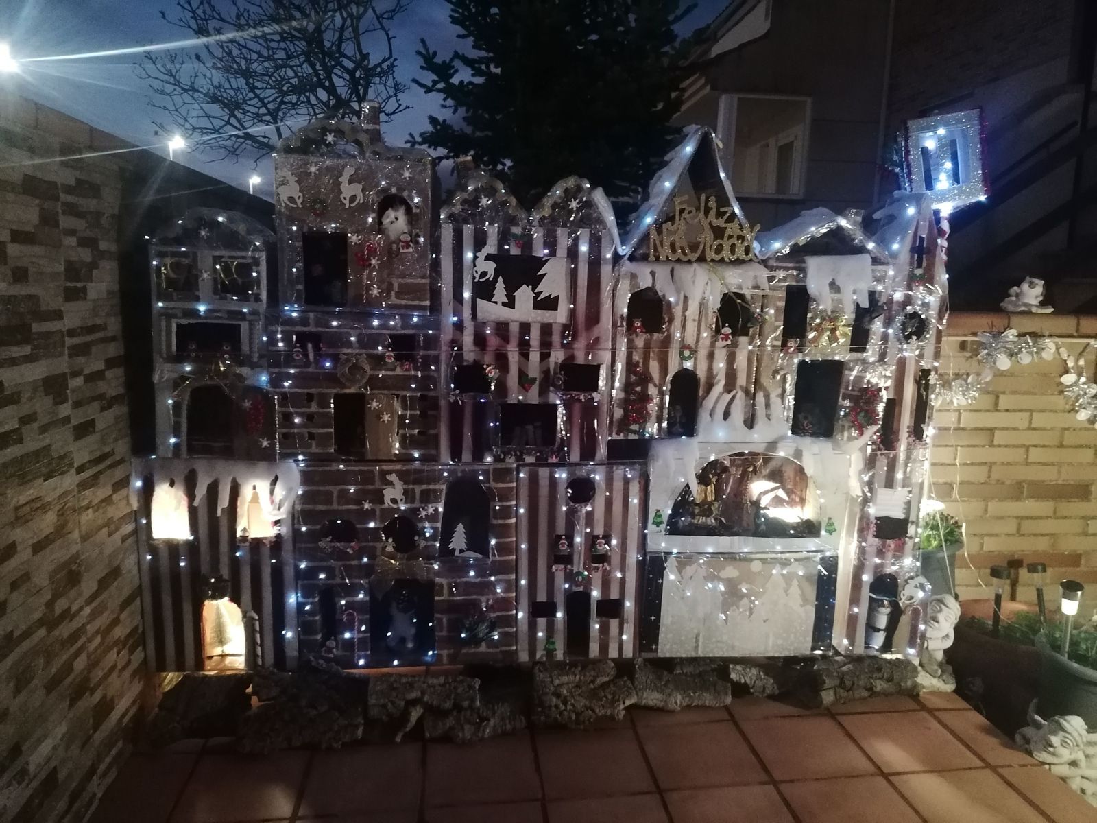 f-m-m-decoracion-navidena-en-una-vivienda-situada-en-monterrubio-de-la-armuna-1