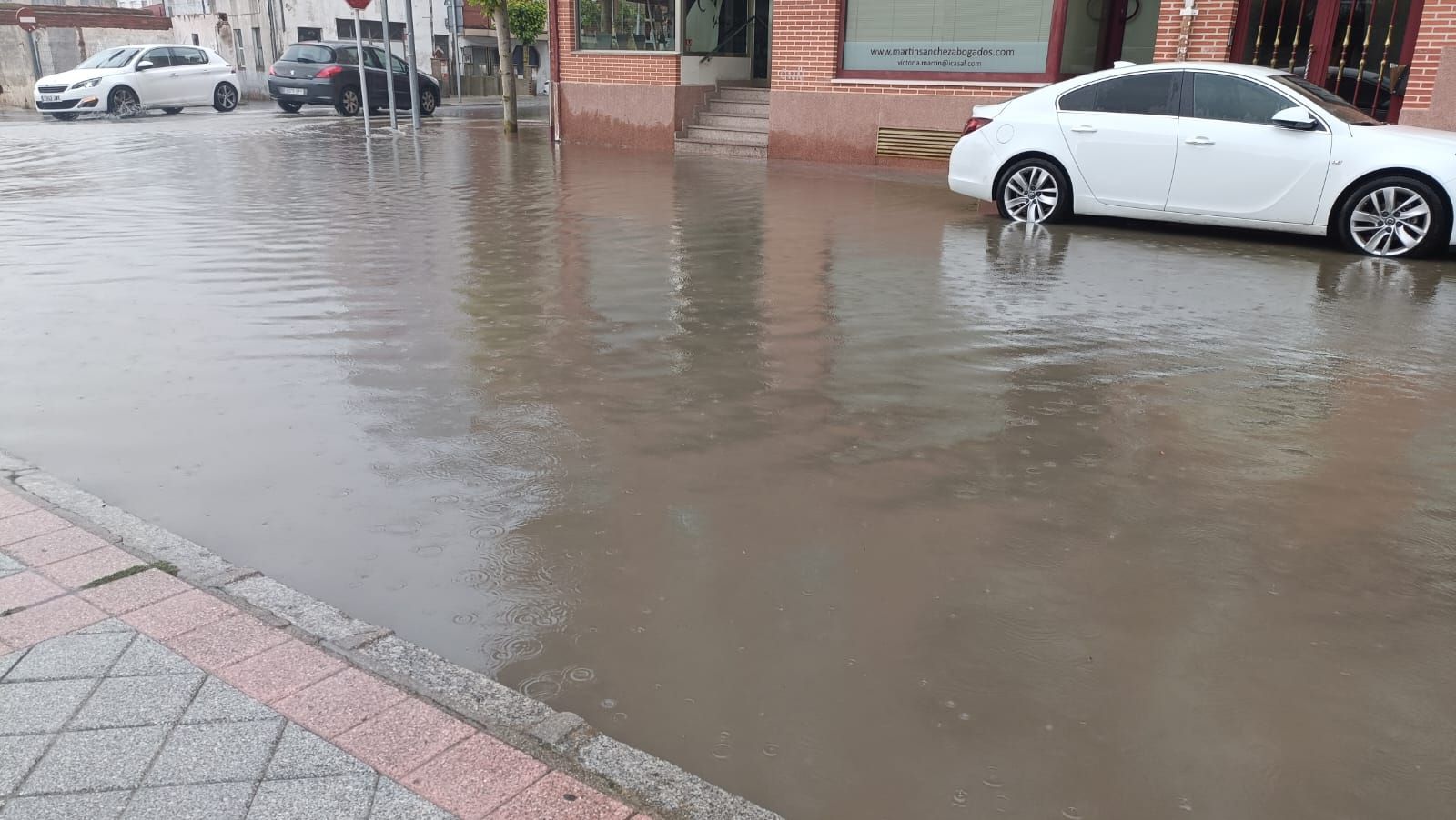 whatsapp-image-2023-06-01-at-16-06-12-2