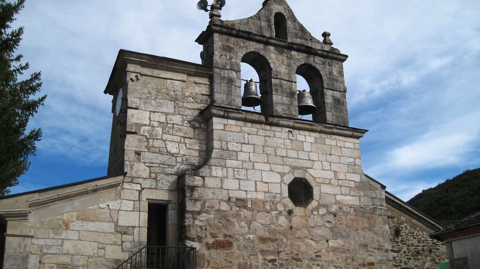 La Plataforma 102 de Porto y Alta Sanabria se une al repique de campanas por la España Vaciada