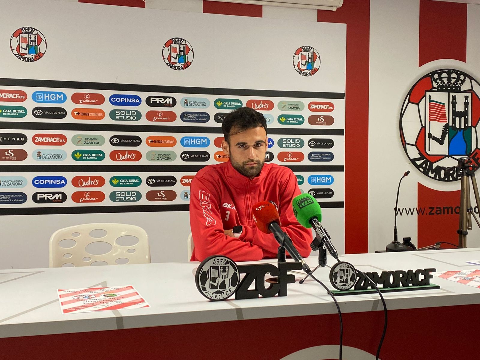 Luismi Luengo, central del Zamora CF. Luismi Luengo, central del Zamora CF.