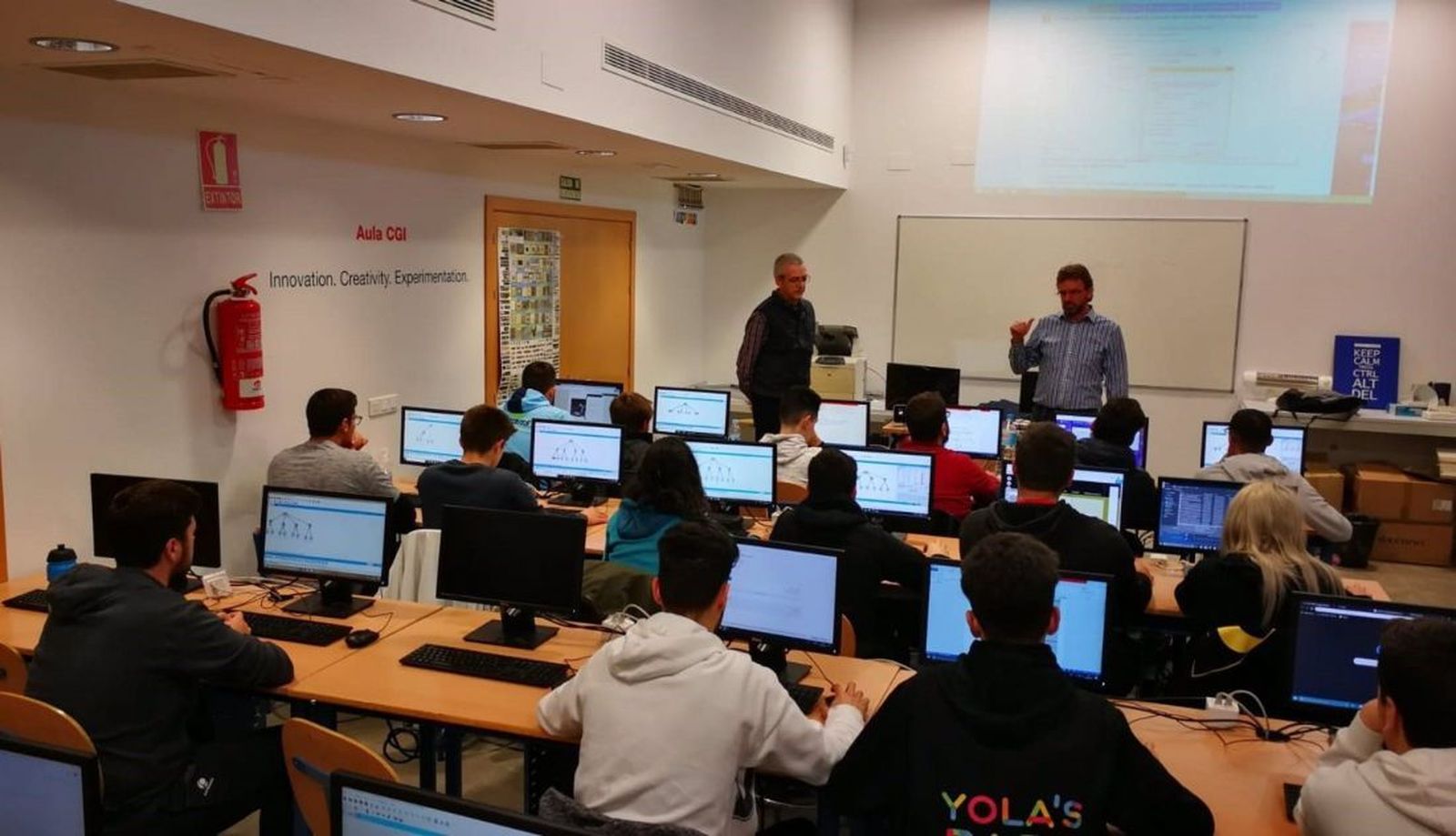 Clase de FP DUAL. Foto EP