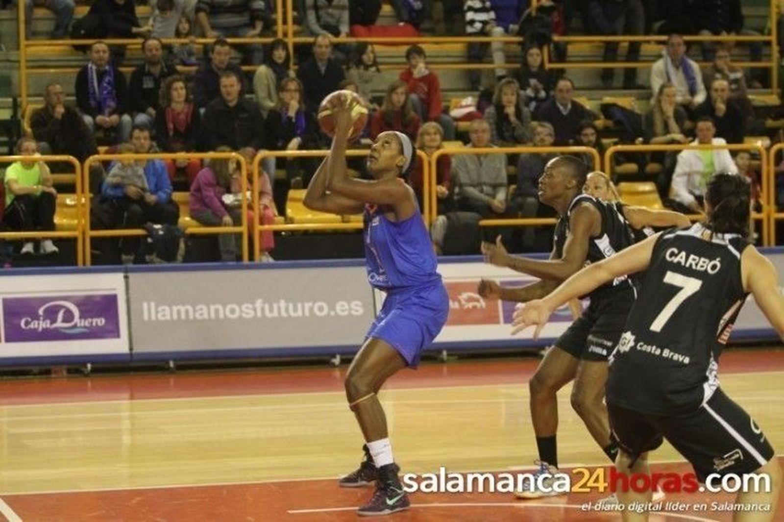 Víctor Lapeña cuenta ya con toda la plantilla a sus órdenes