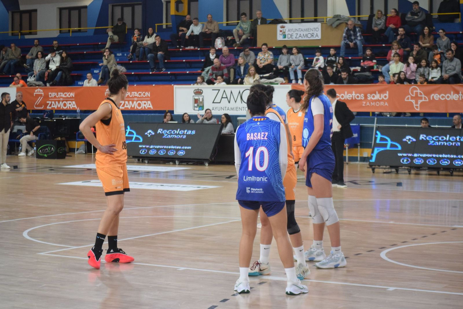 GALERÍA | Revive el emocionante encuentro entre el CD Zamarat y el Castellón