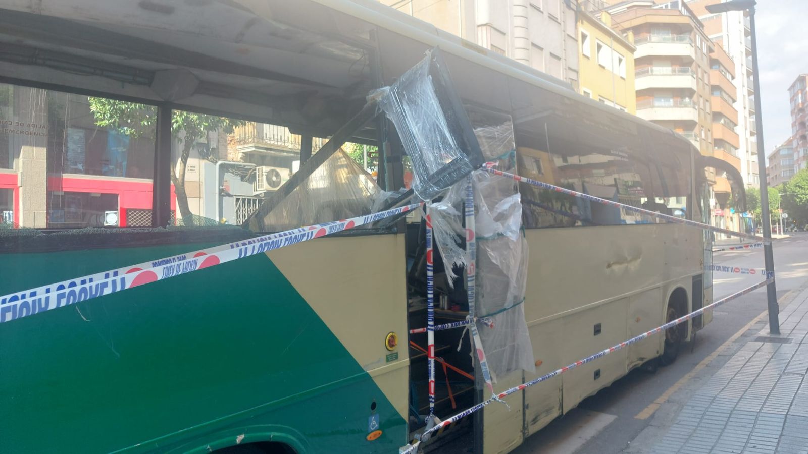 Autobús en la Calle Amargura (7).jpeg