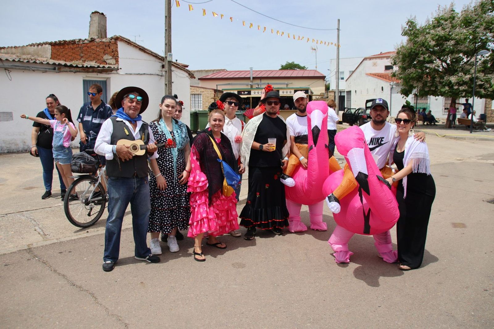 Castellanos de Villiquera, concurso de disfraces flamenco
