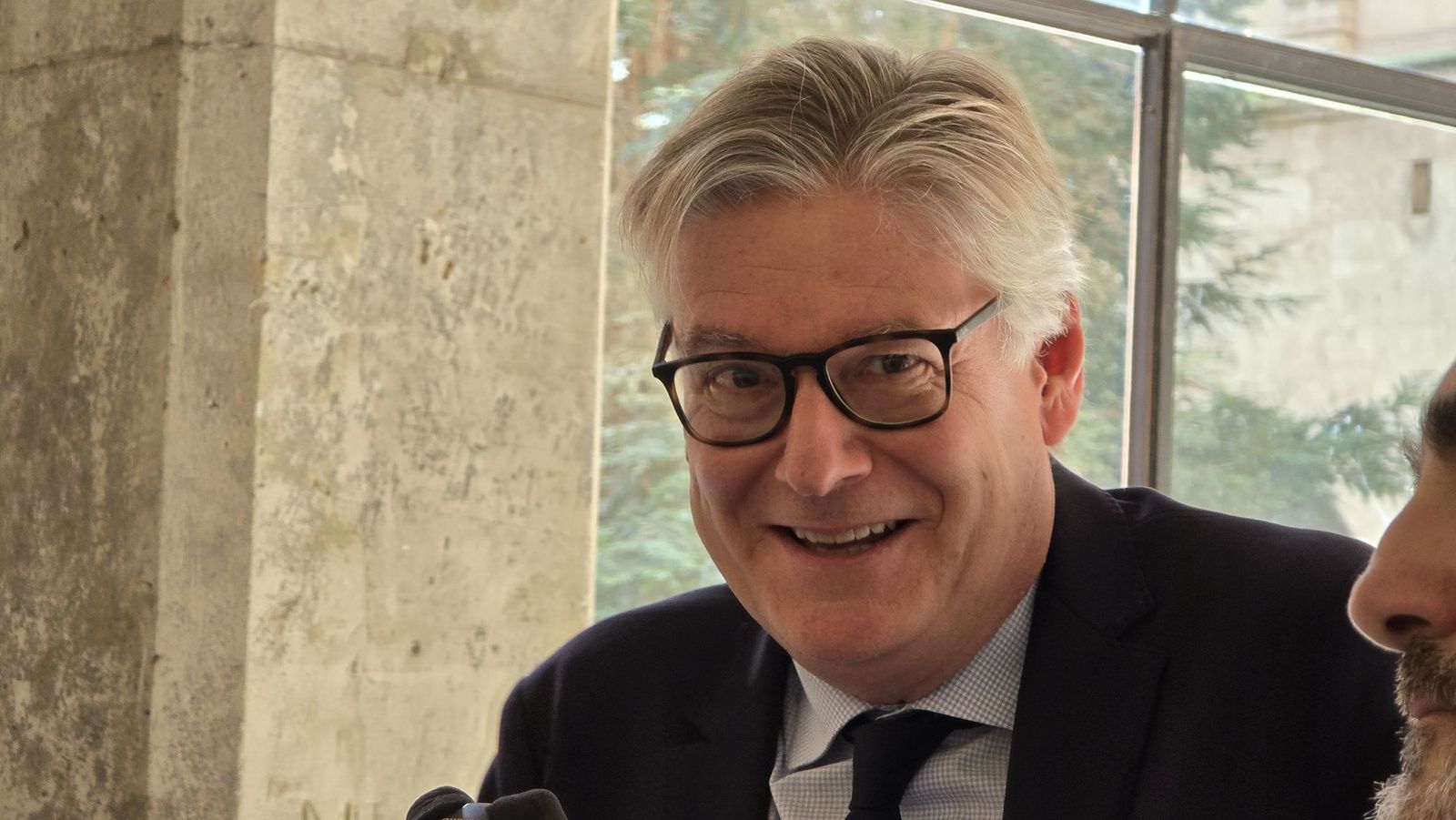 ASELUS entrega distinción al eurodiputado Antonio López-Istúriz White