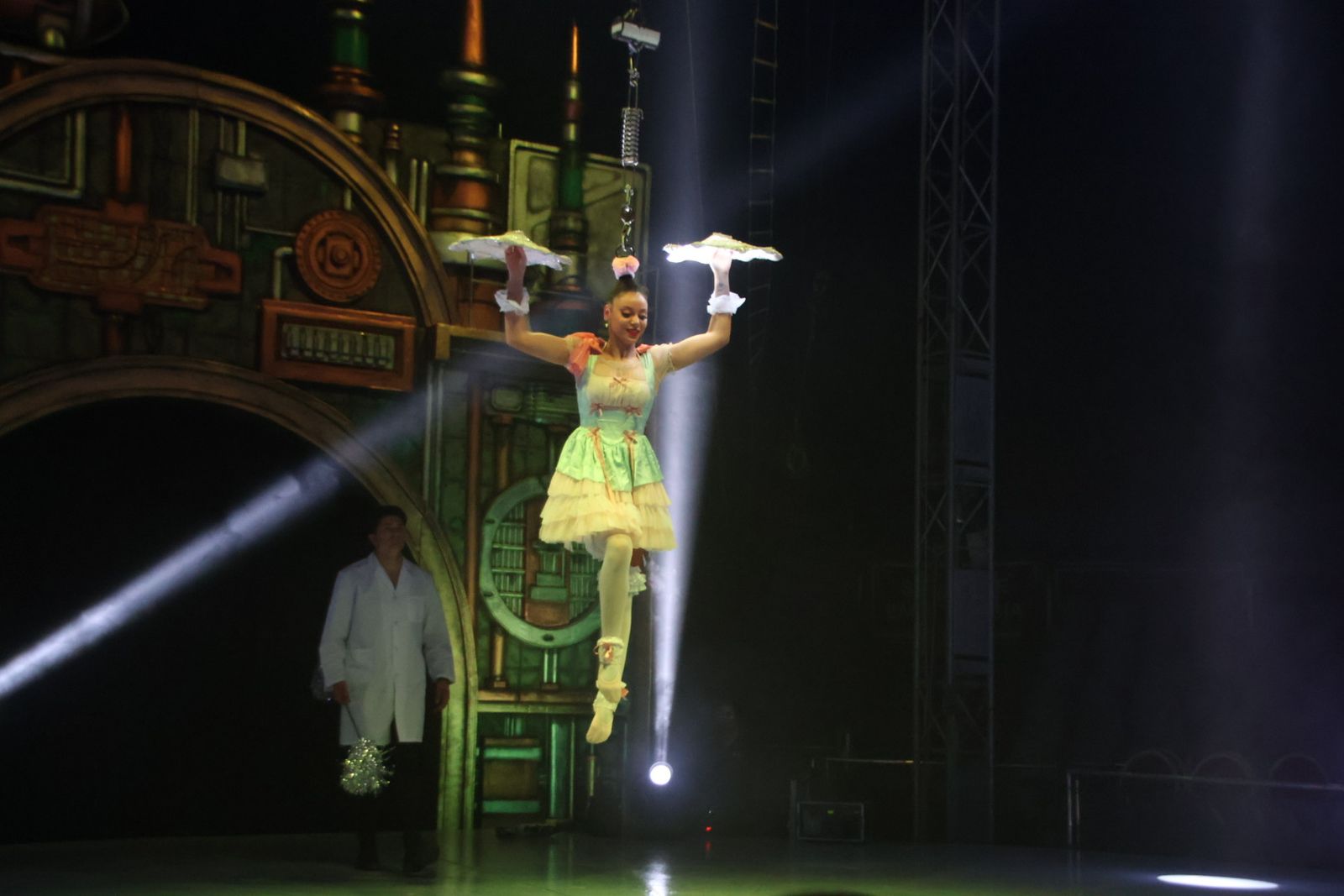 Stellar Circus trae la magia del pasado y del futuro a Salamanca