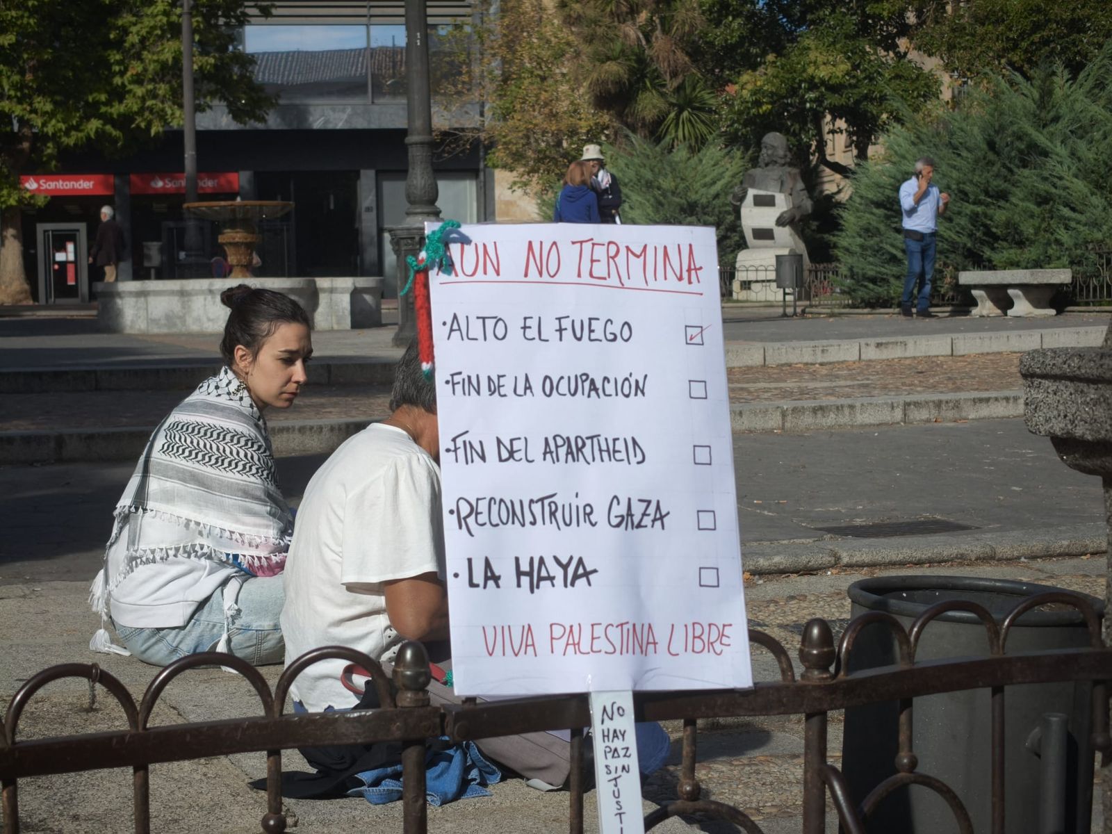 Los estudiantes de Salamanca recorren Salamanca alzando la voz por Palestina