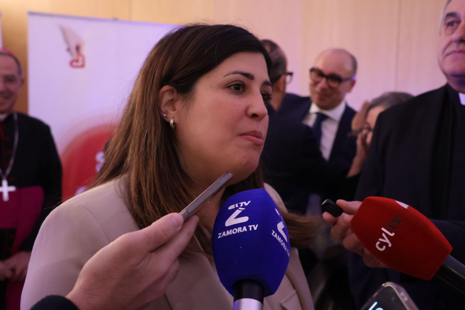 GALERÍA | El Ramos Carrión acoge la gala de aniversario de Cáritas Zamora