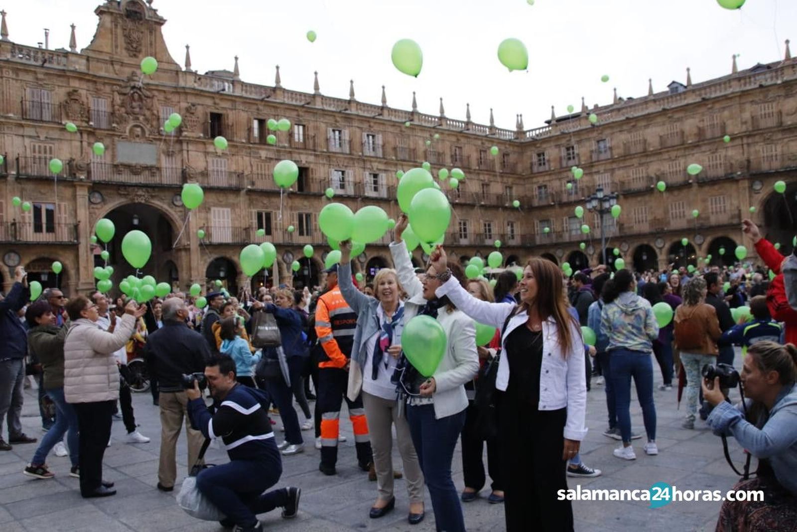 Suelta de globos Día Mundial del Alzheimer 2019 (3) 1200x800