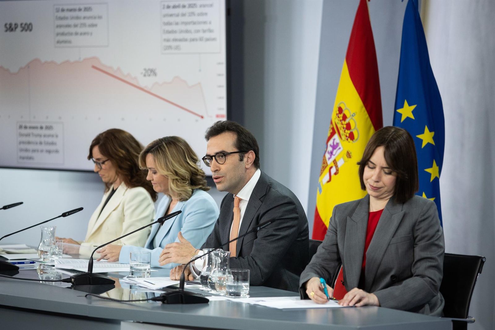 (I-D) La ministra de Sanidad, Mónica García; la ministra Portavoz, Pilar Alegría; el ministro de Economía, Carlos Cuerpo y la ministra de Ciencia, Innovación y Universidades, Diana Morant, durante una rueda de prensa posterior a la reunión del Consejo de - Alejandro Martínez Vélez - Europa Press