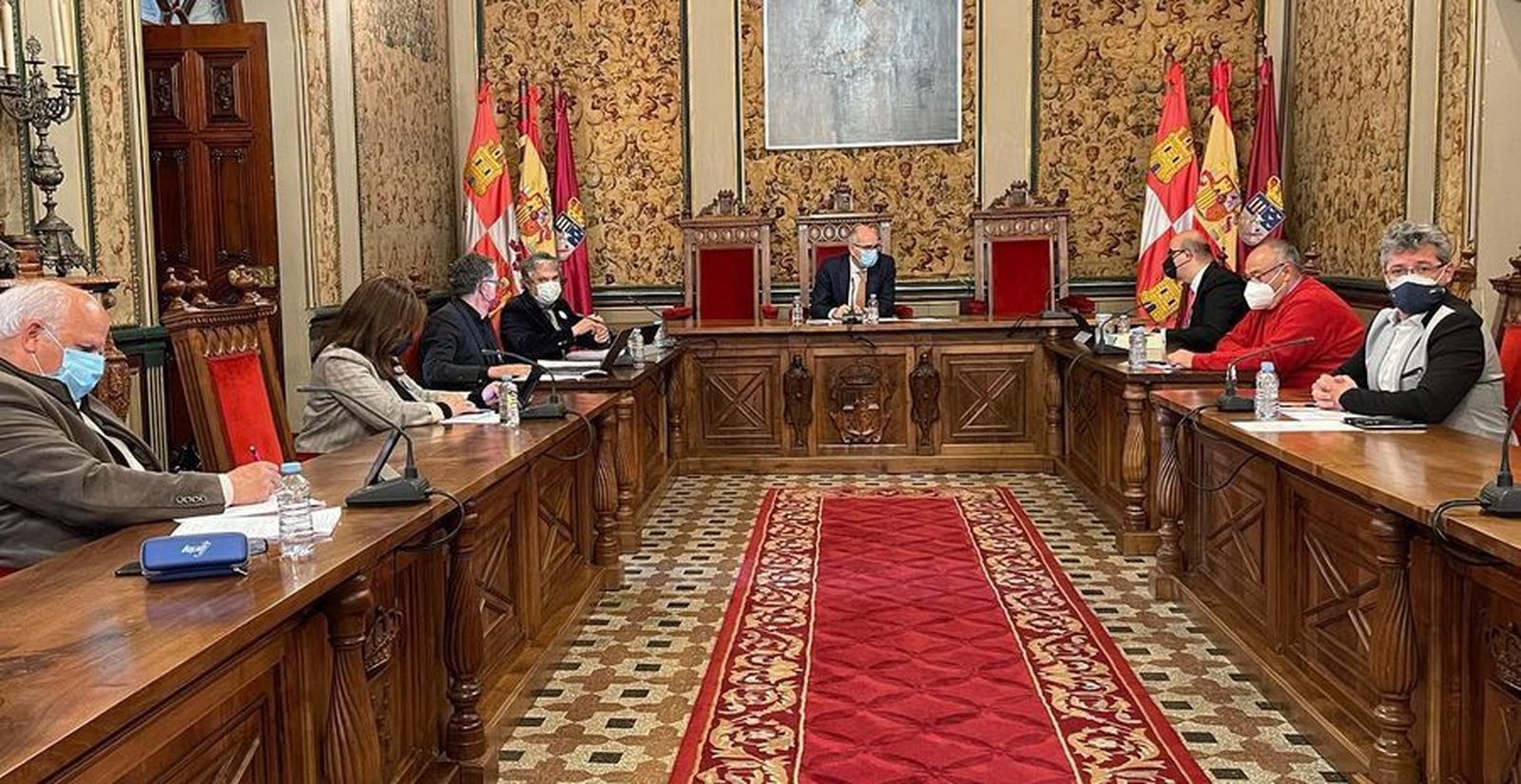Duras críticas de la oposición a Javier Iglesias por una modificación de crédito de la Diputación de casi 22 millones: "Pésima gestión, falta de proyectos y división en sus filas"