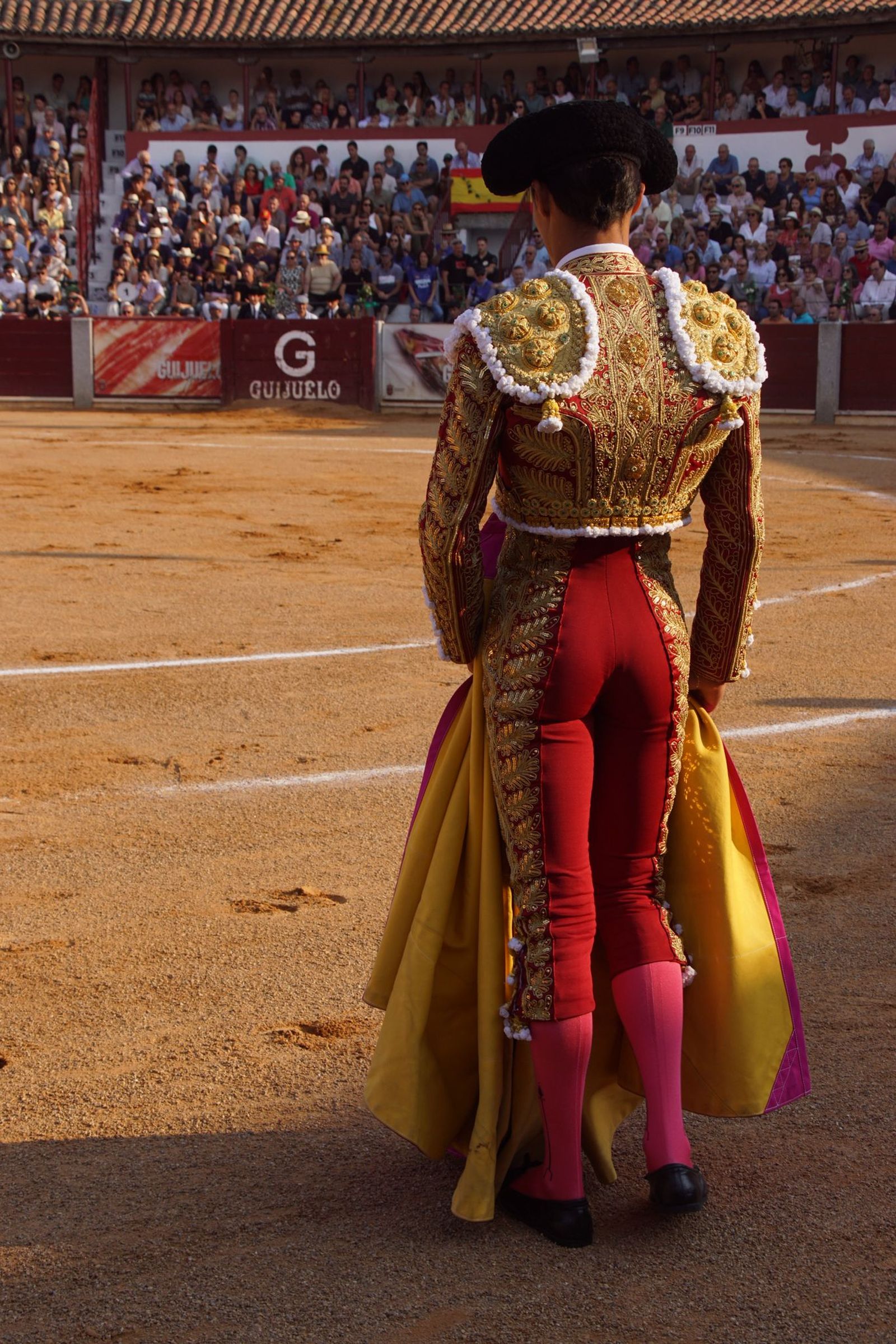 : Emilio de Justo y Diosleguarde cierran en hombros una feria de Guijuelo marcada por las despedidas de El Capea y Javier Castaño