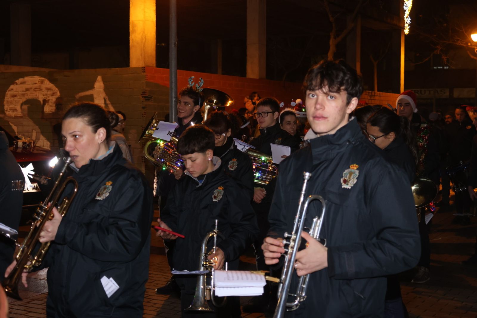 Pasacalles navideño en el barrio de El Zurguén