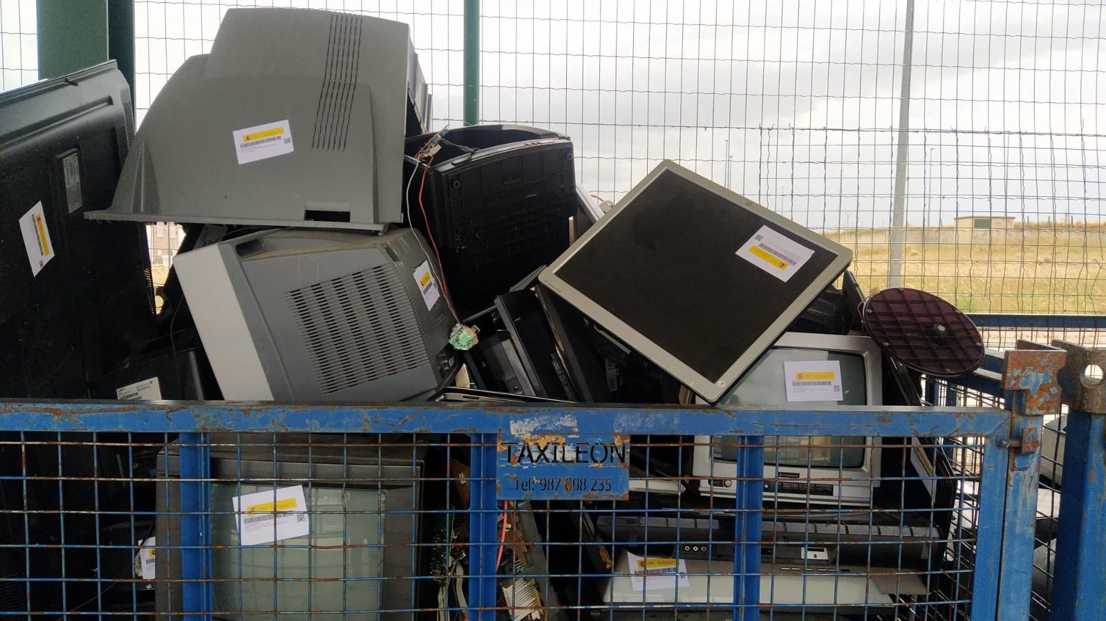 Punto Limpio en la Plataforma de Gestión de Residuos de Aparatos Eléctricos y Electrónicos (RAEE) Alba de Tormes