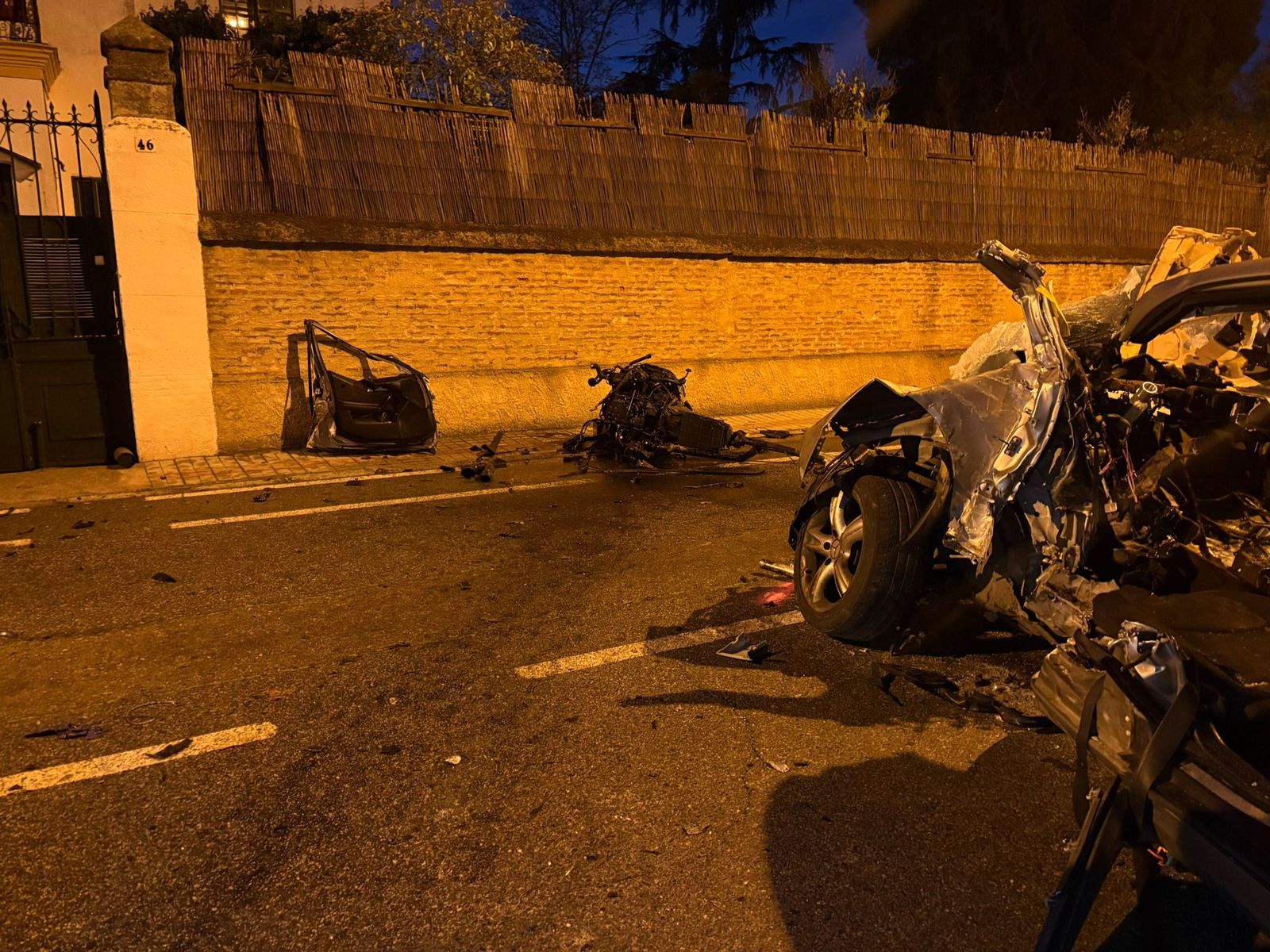 Estado del vehículo pocos minutos después del accidente de la calle Calzada de Medina