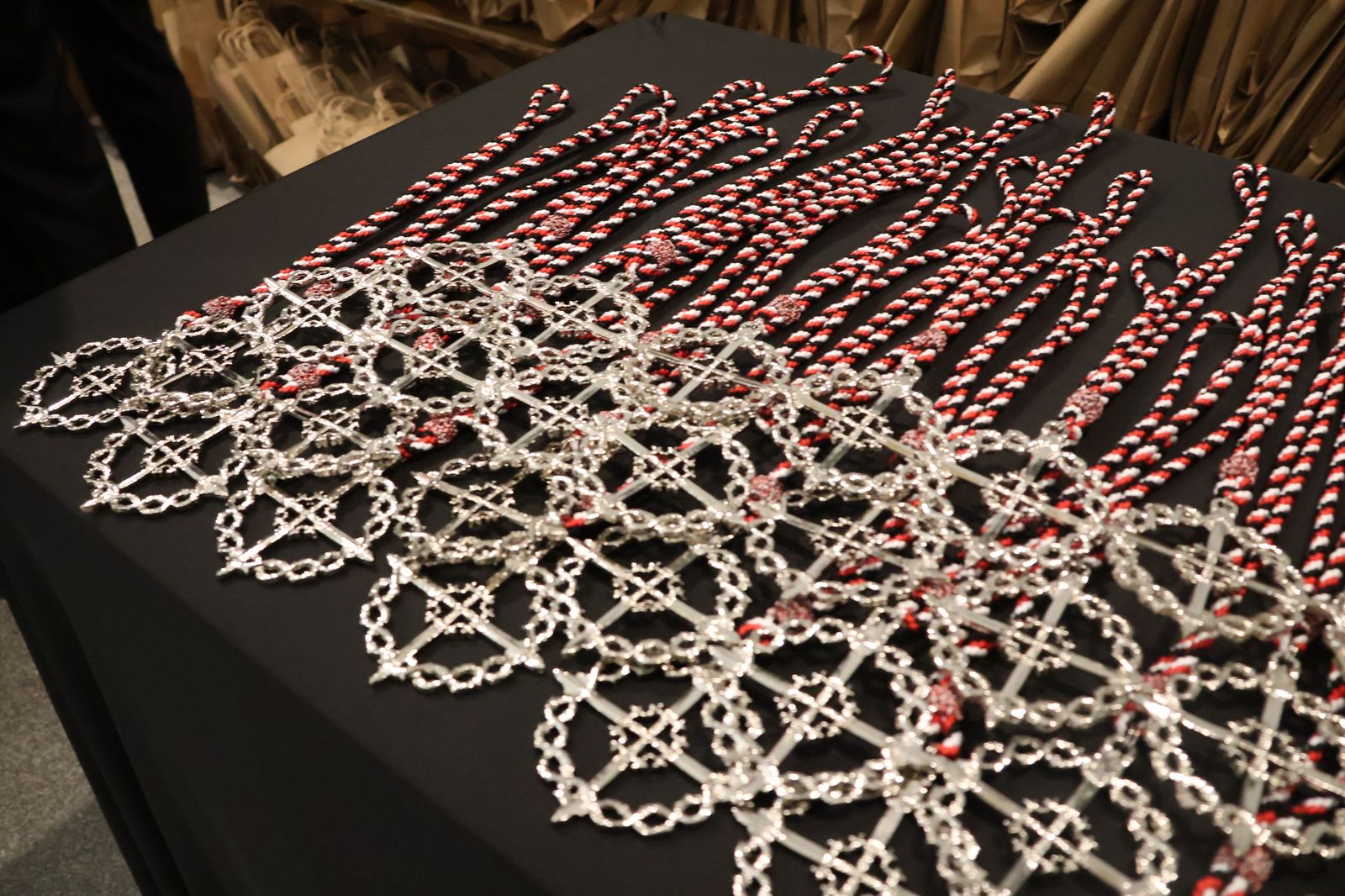 Entrada de nuevos hermanos de la Hermandad de Jesús en Su Tercera Caída (2).JPG