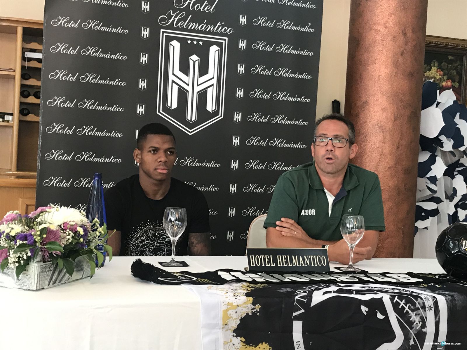 3539D25E 2E44 4B72 BEB2 63D667A40B6C