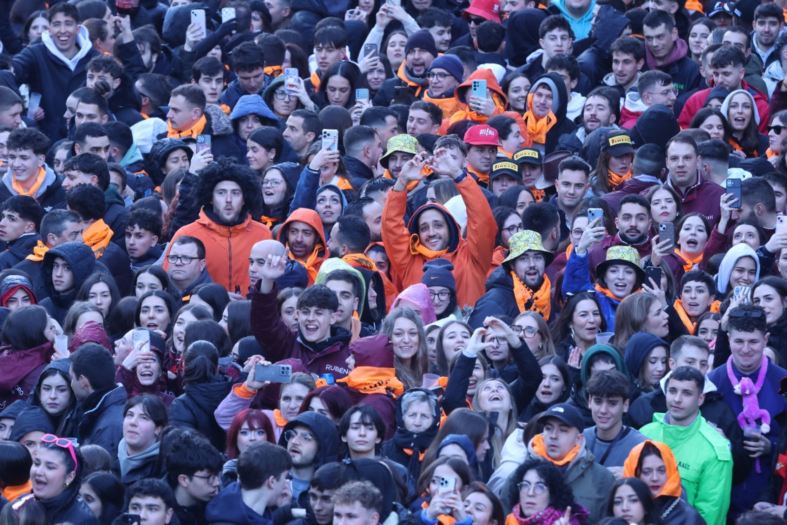 Gran ambiente en el inicio del Carnaval del Toro 2026: el Campanazo en imágenes