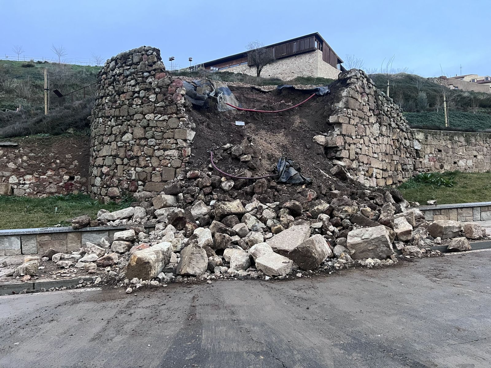 Muralla de Salamanca caída