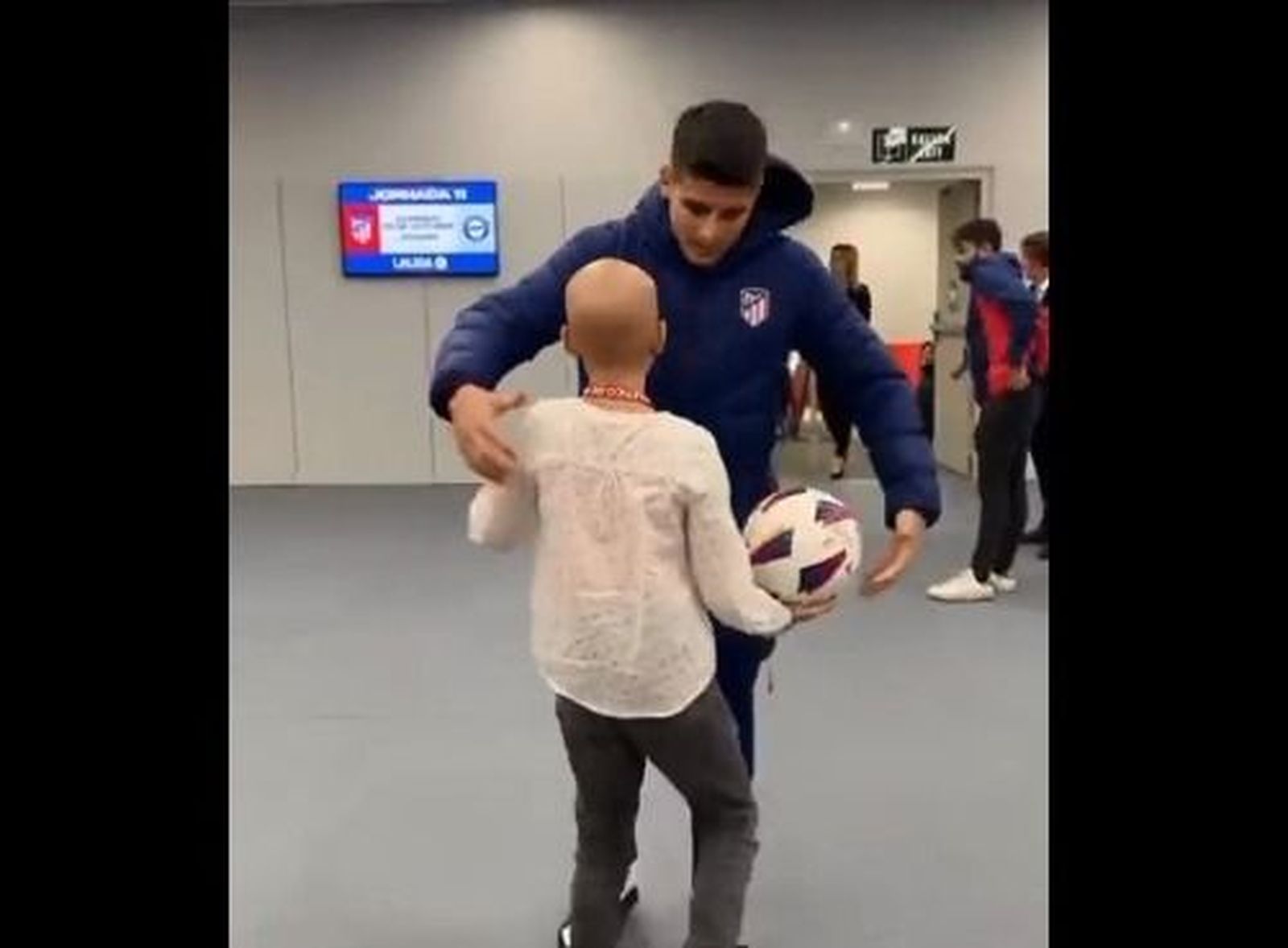 Álvaro Morata y M4ría la princesa futbolera guerrera