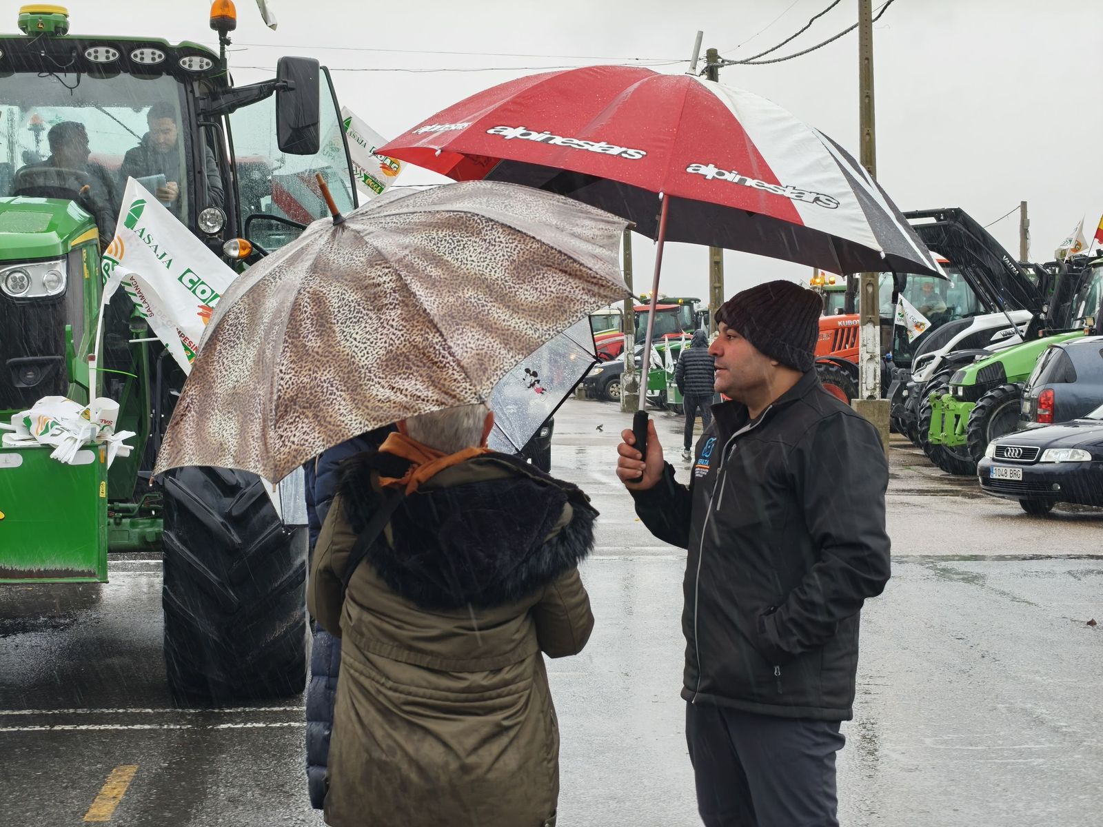 En imágenes la marcha con tractores y vehículos de campo en Salamanca en protesta contra Mercosur