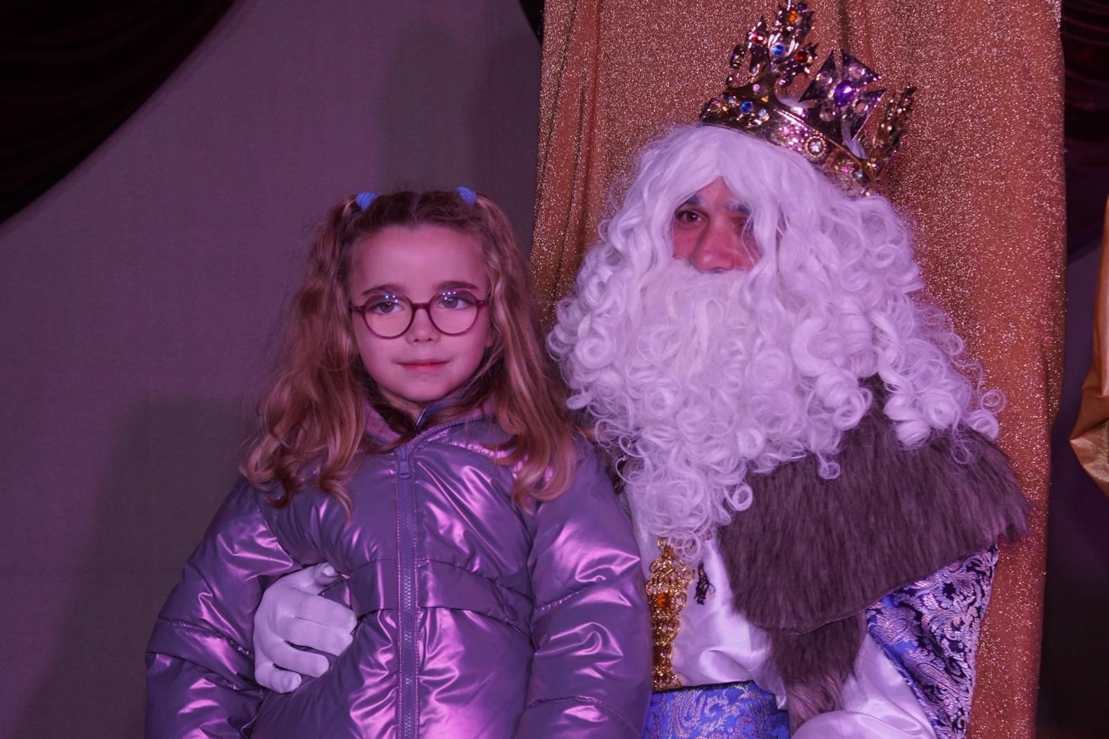 Los Reyes Magos reciben las cartas de los niños de El Encinar