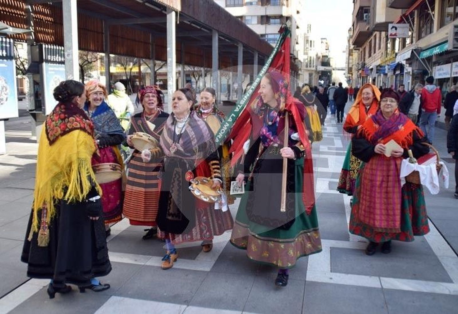 Las mujeres de la capital celebran Santa Águeda