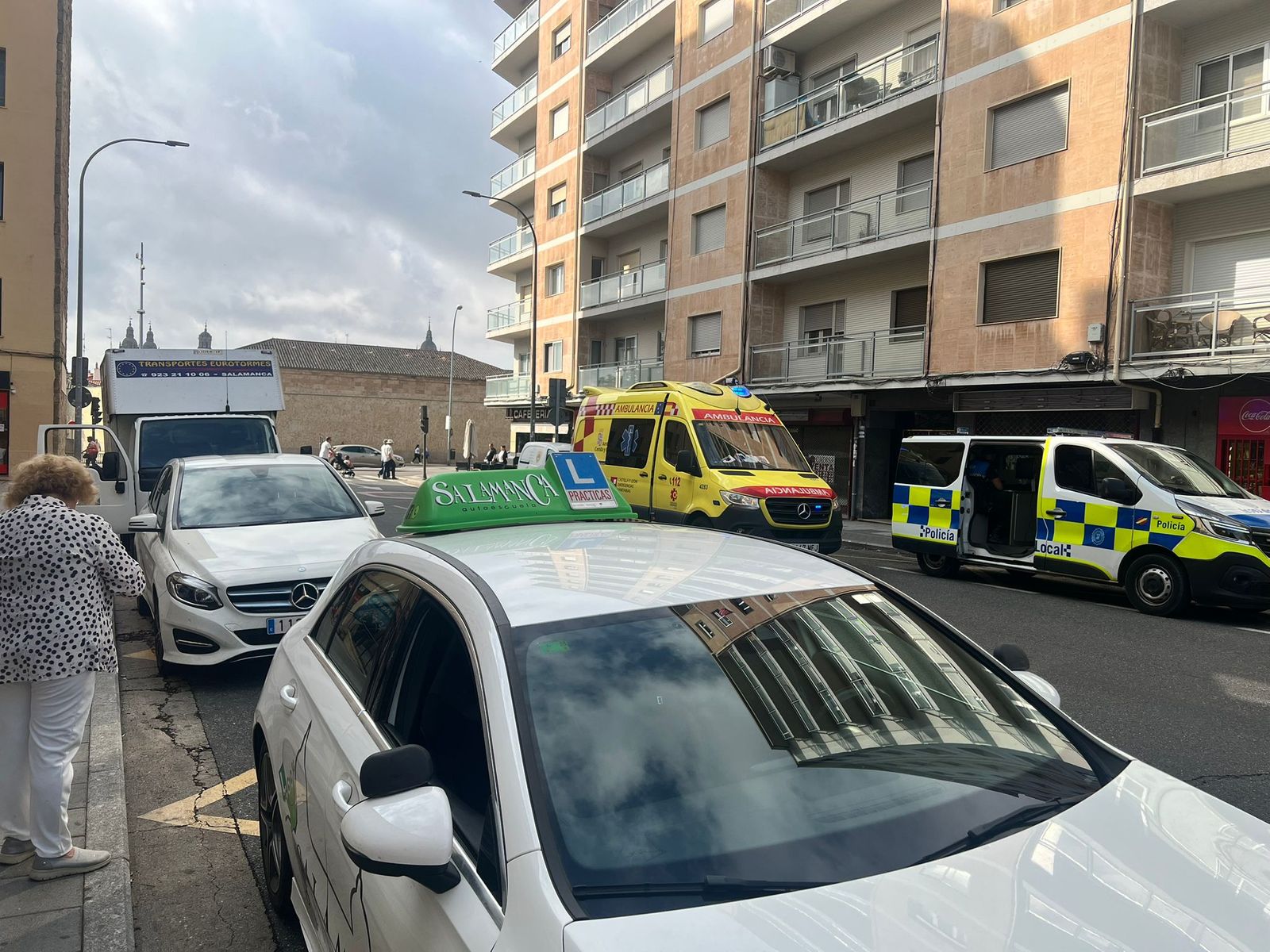 Colisión entre tres turismos en Filiberto Villalobos